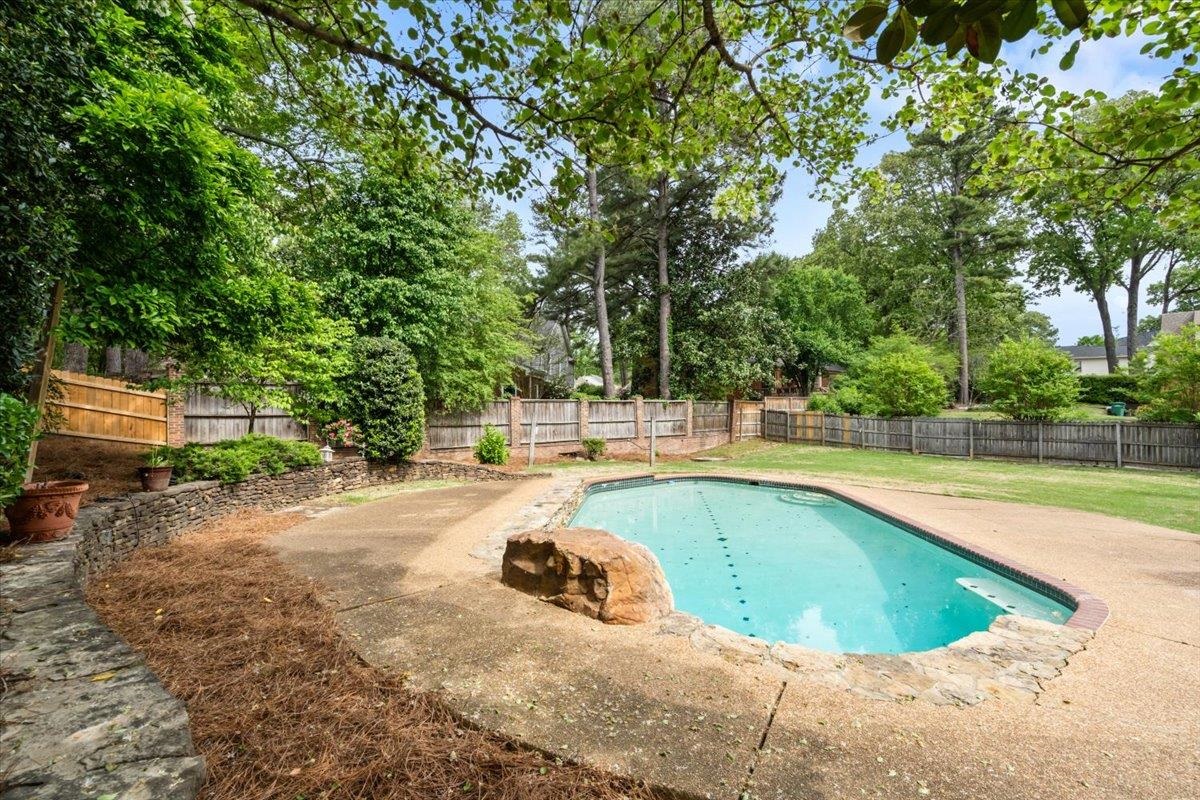 2855 OAKLEIGH LN