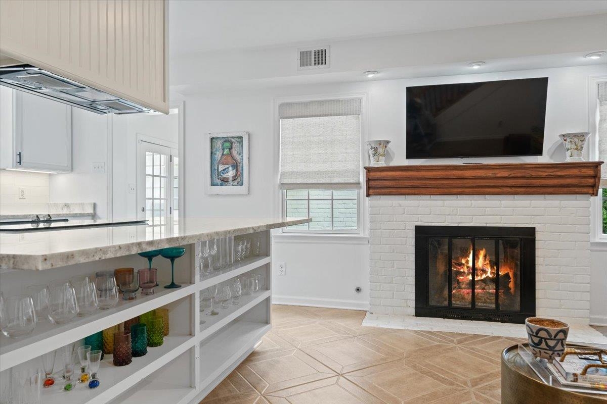 273 LORECE LN