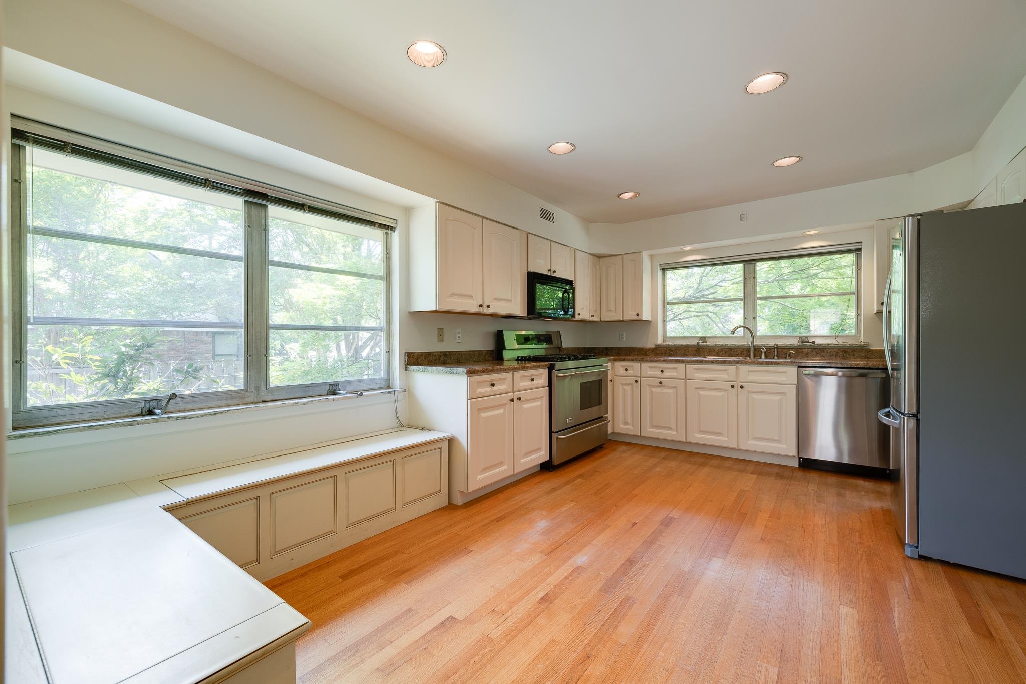 3976 WALNUT GROVE RD