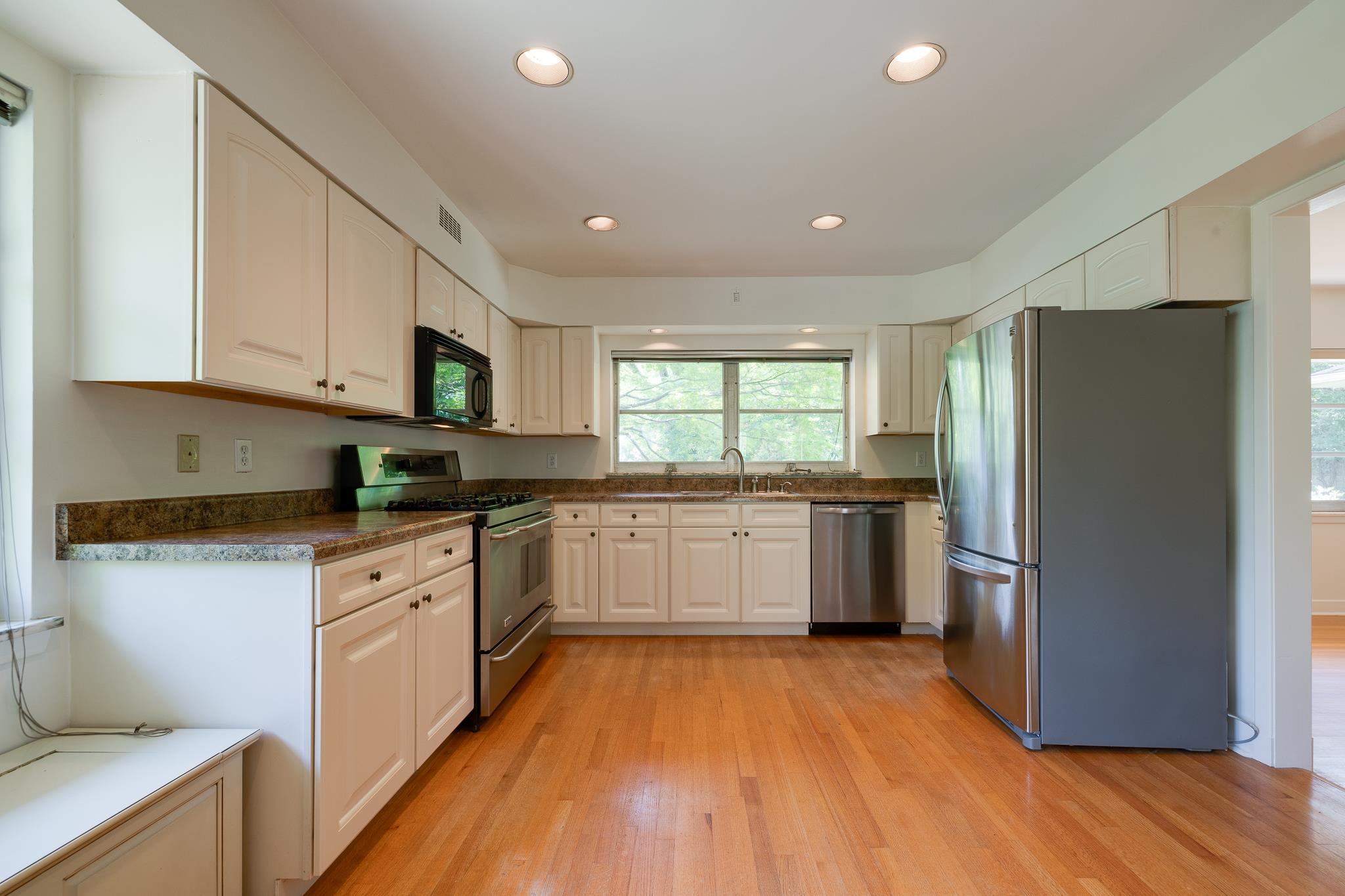 3976 WALNUT GROVE RD