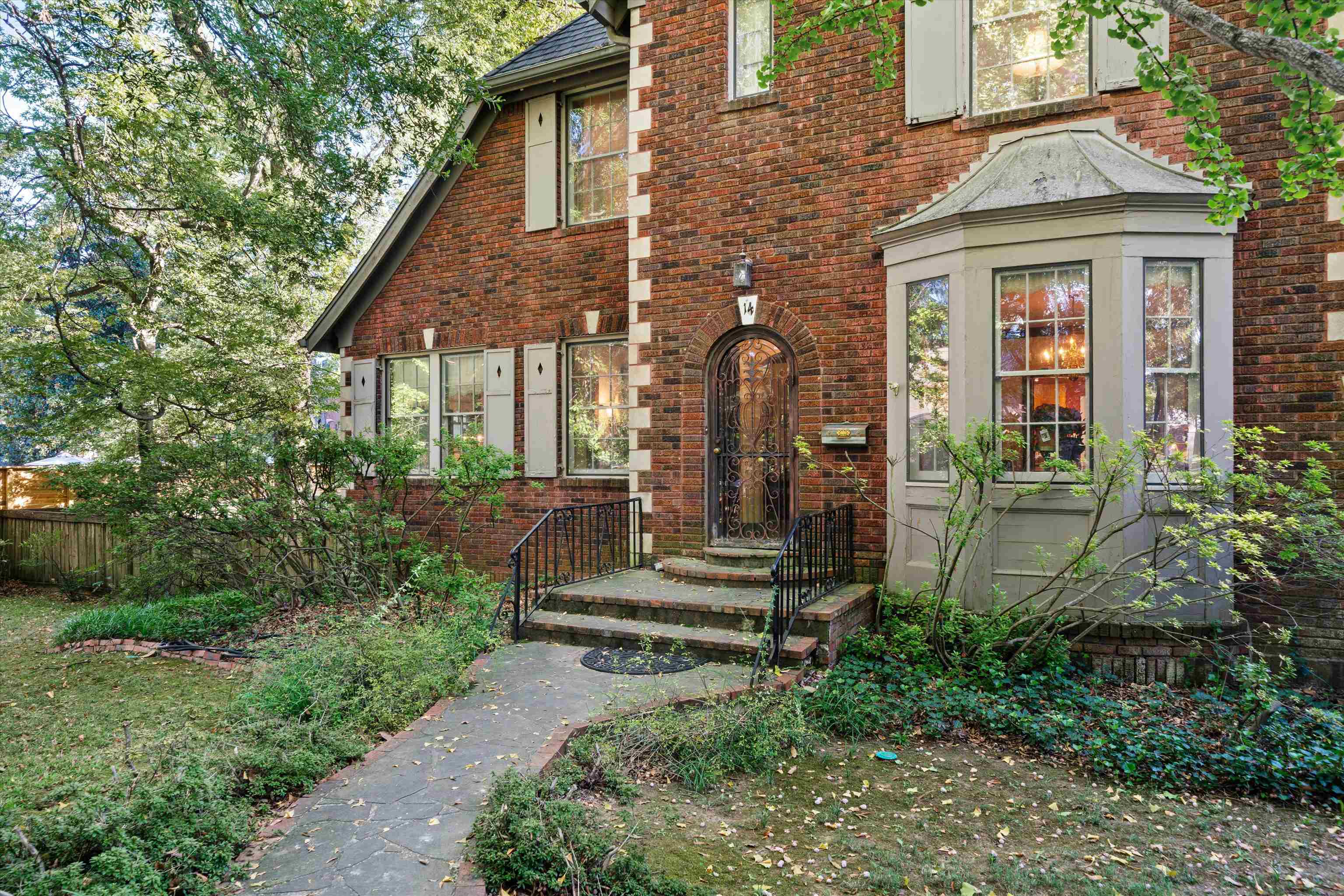 14 MORNINGSIDE PL