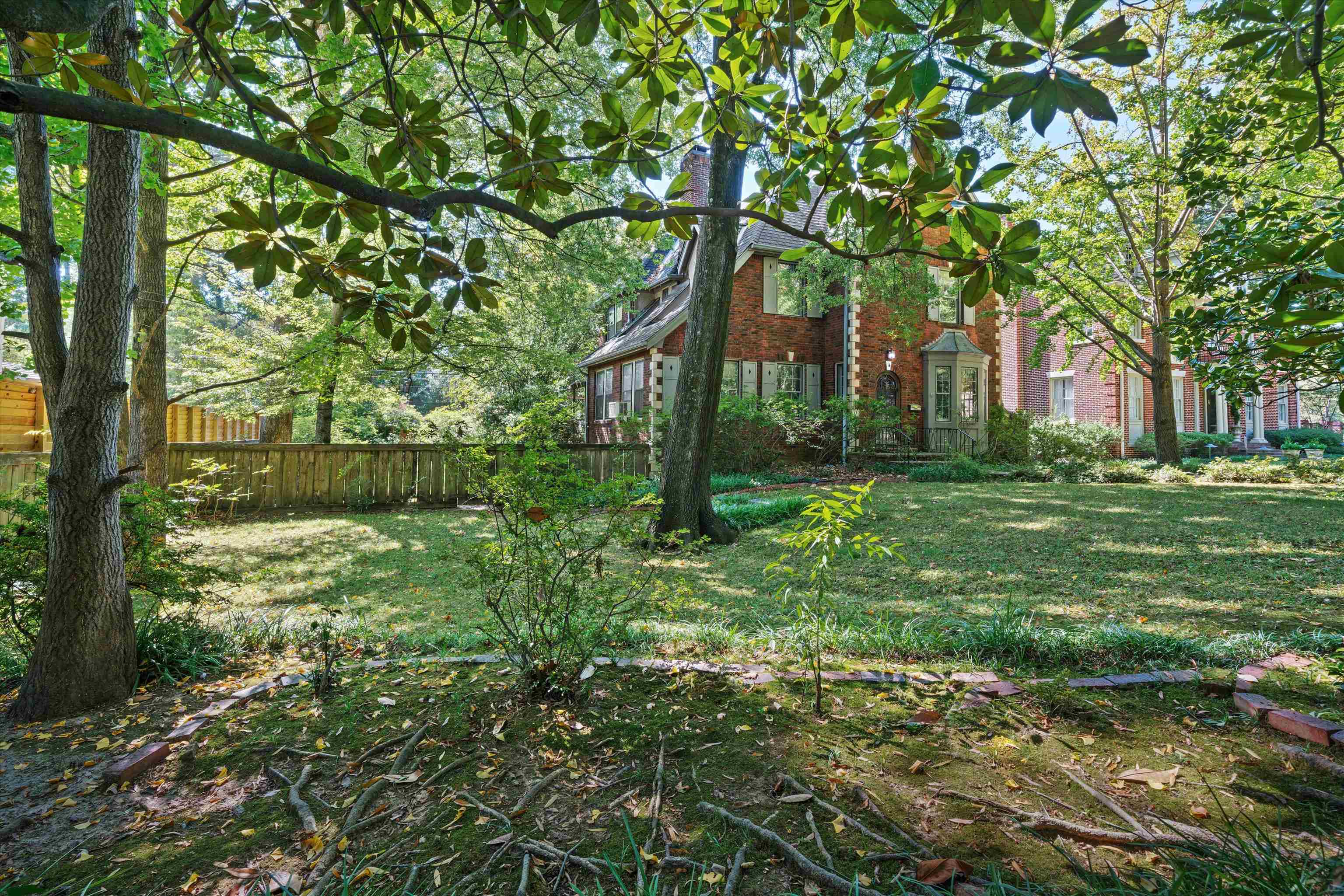 14 MORNINGSIDE PL