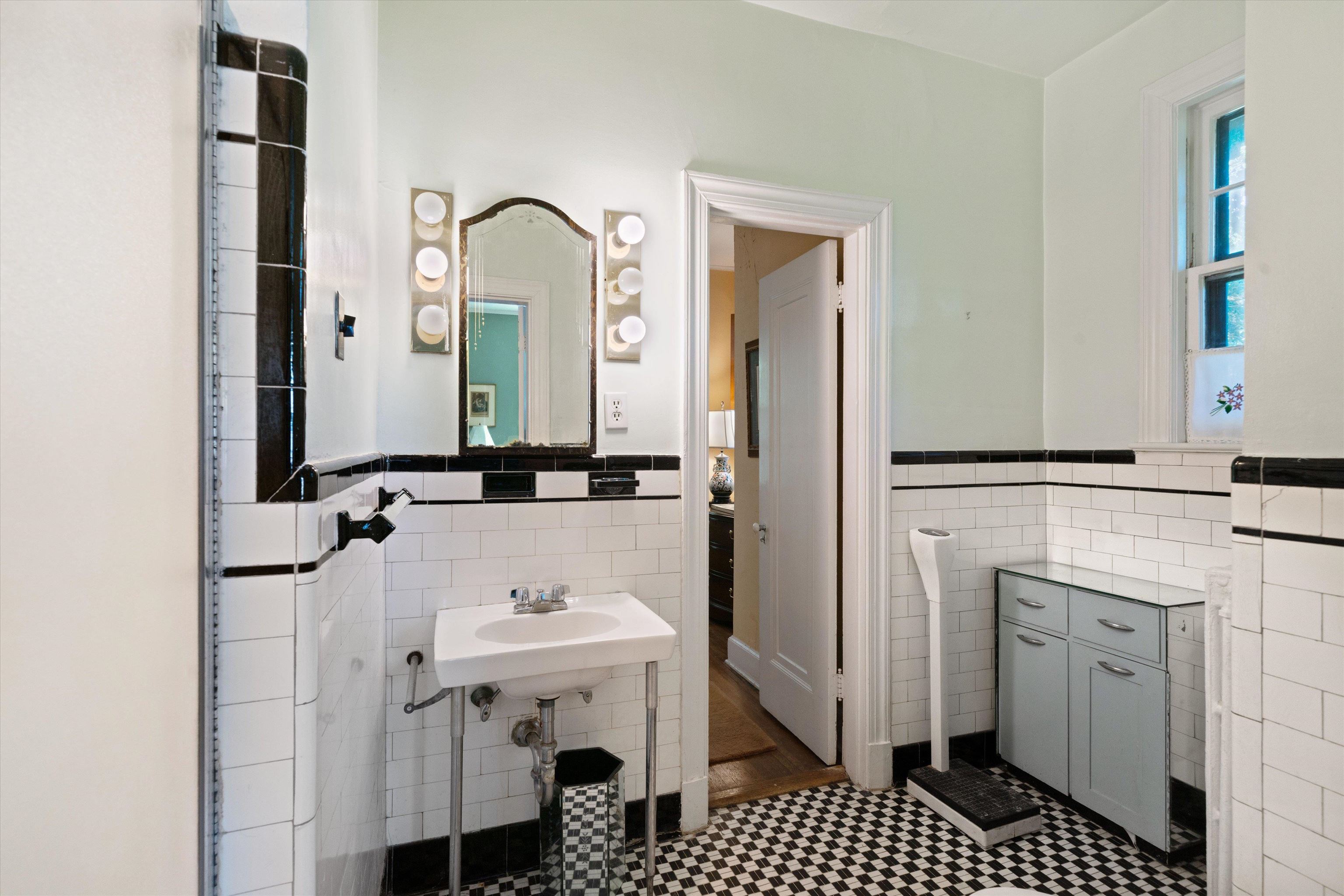 14 MORNINGSIDE PL