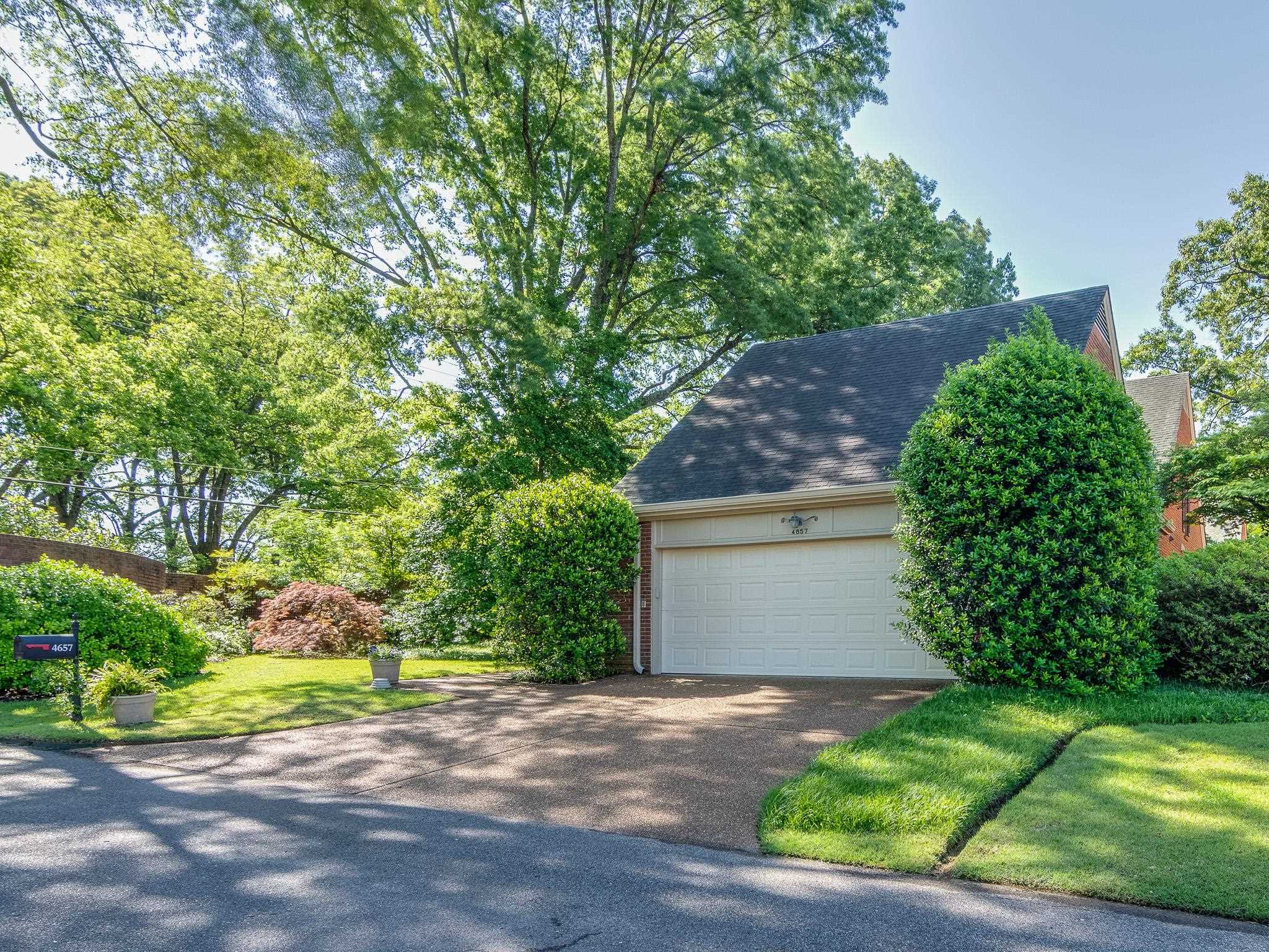 4657 HEMLOCK LN