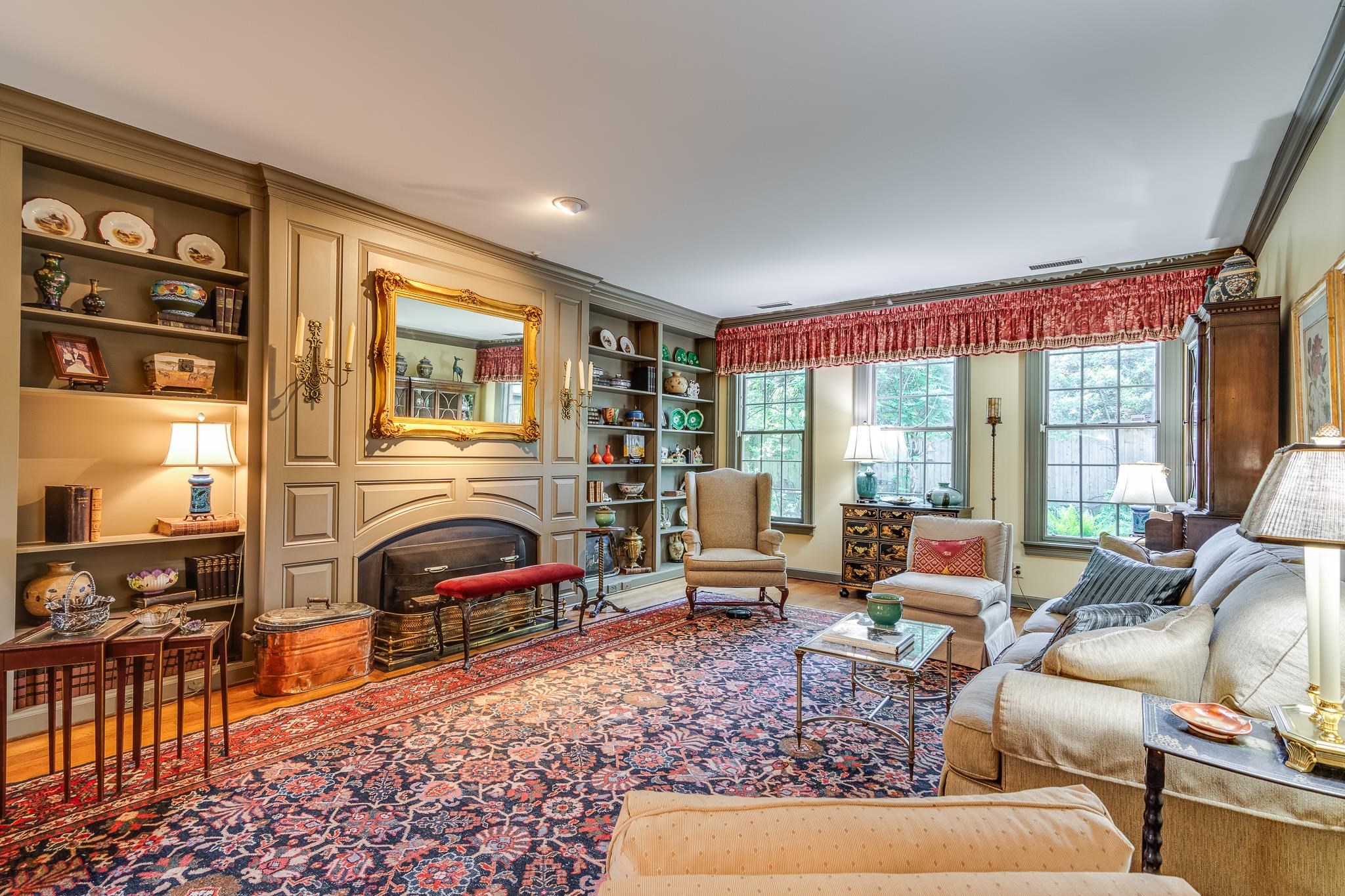 4657 HEMLOCK LN