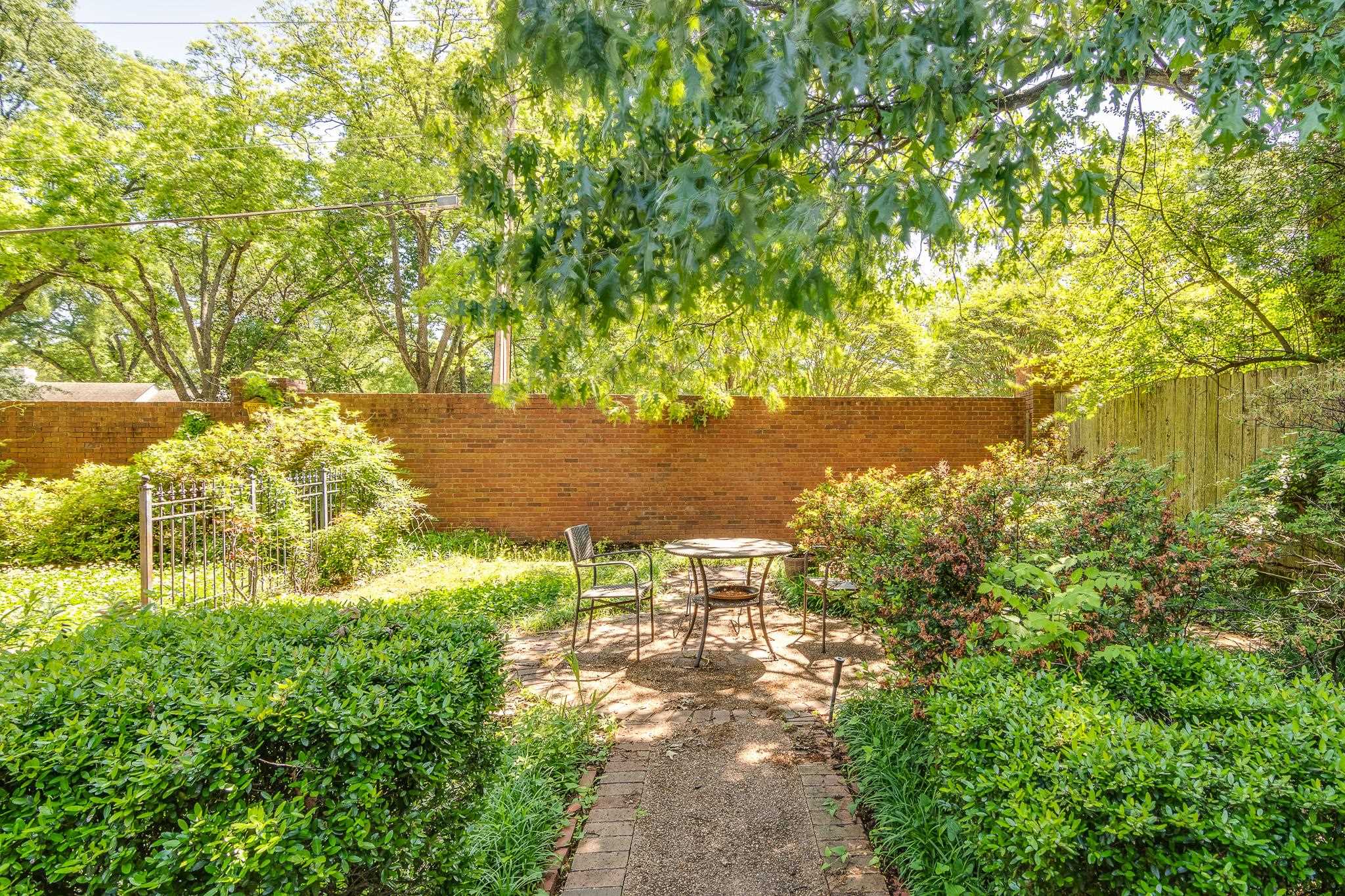 4657 HEMLOCK LN
