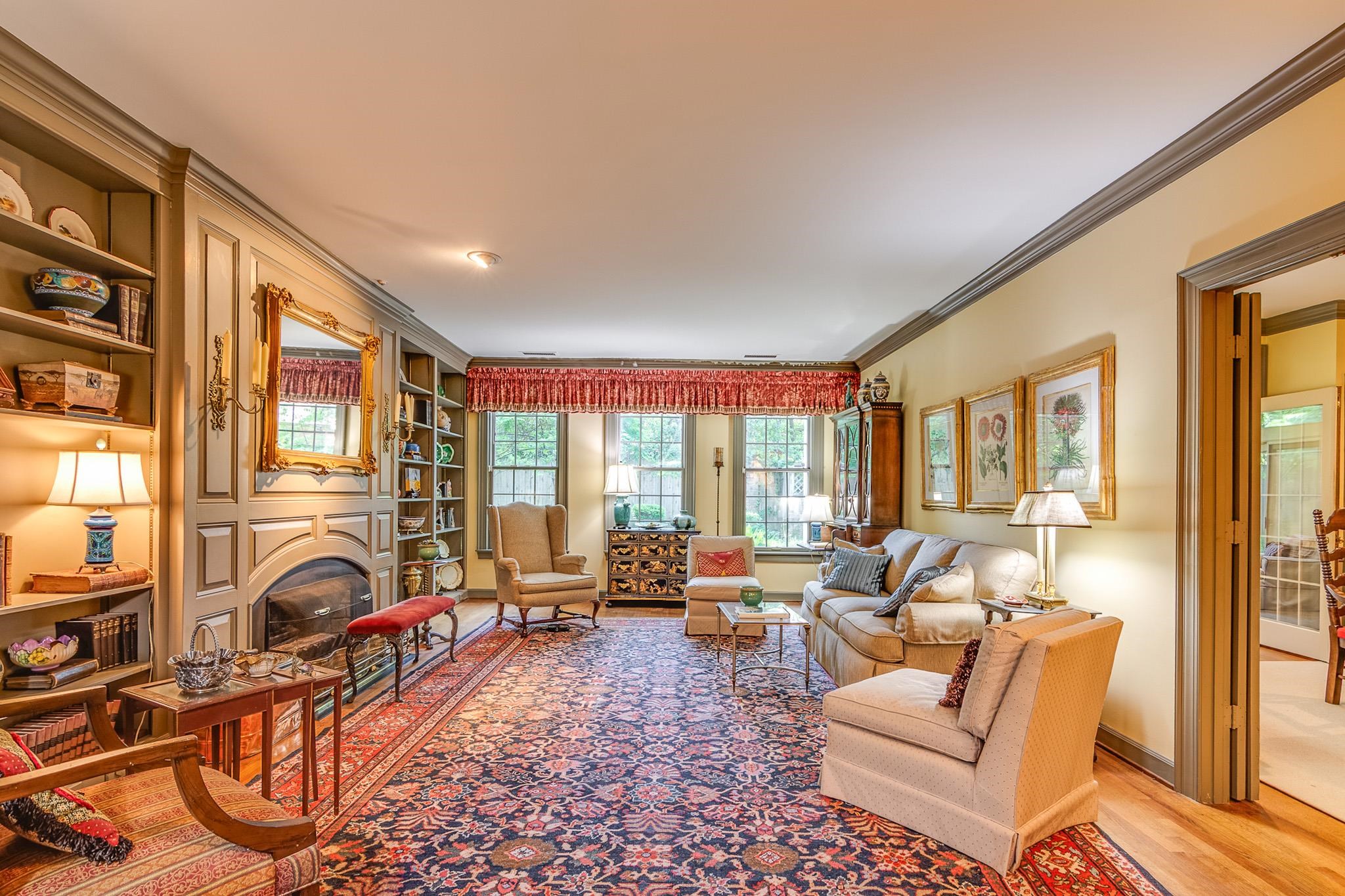 4657 HEMLOCK LN
