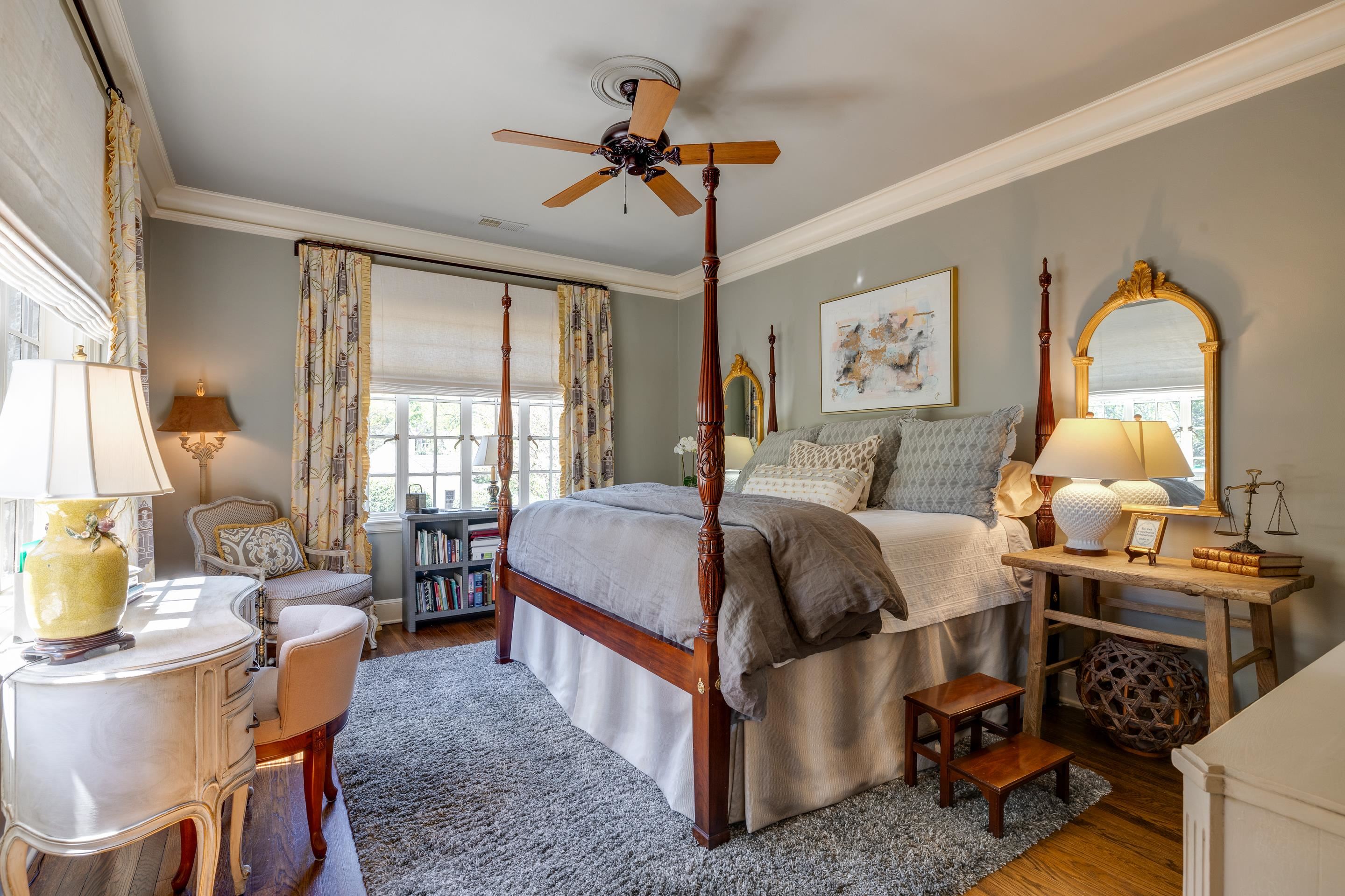 155 W CHICKASAW PKY