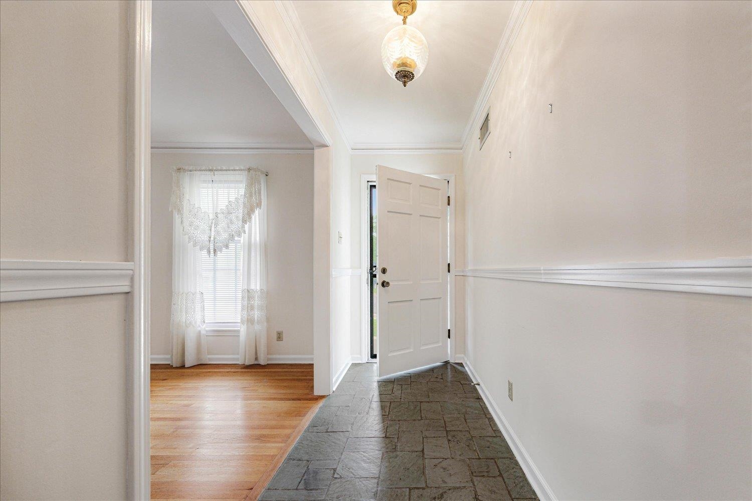 2058 CHATHAM CV