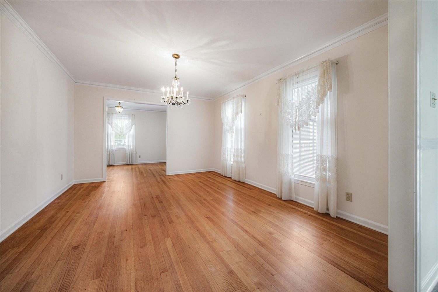 2058 CHATHAM CV