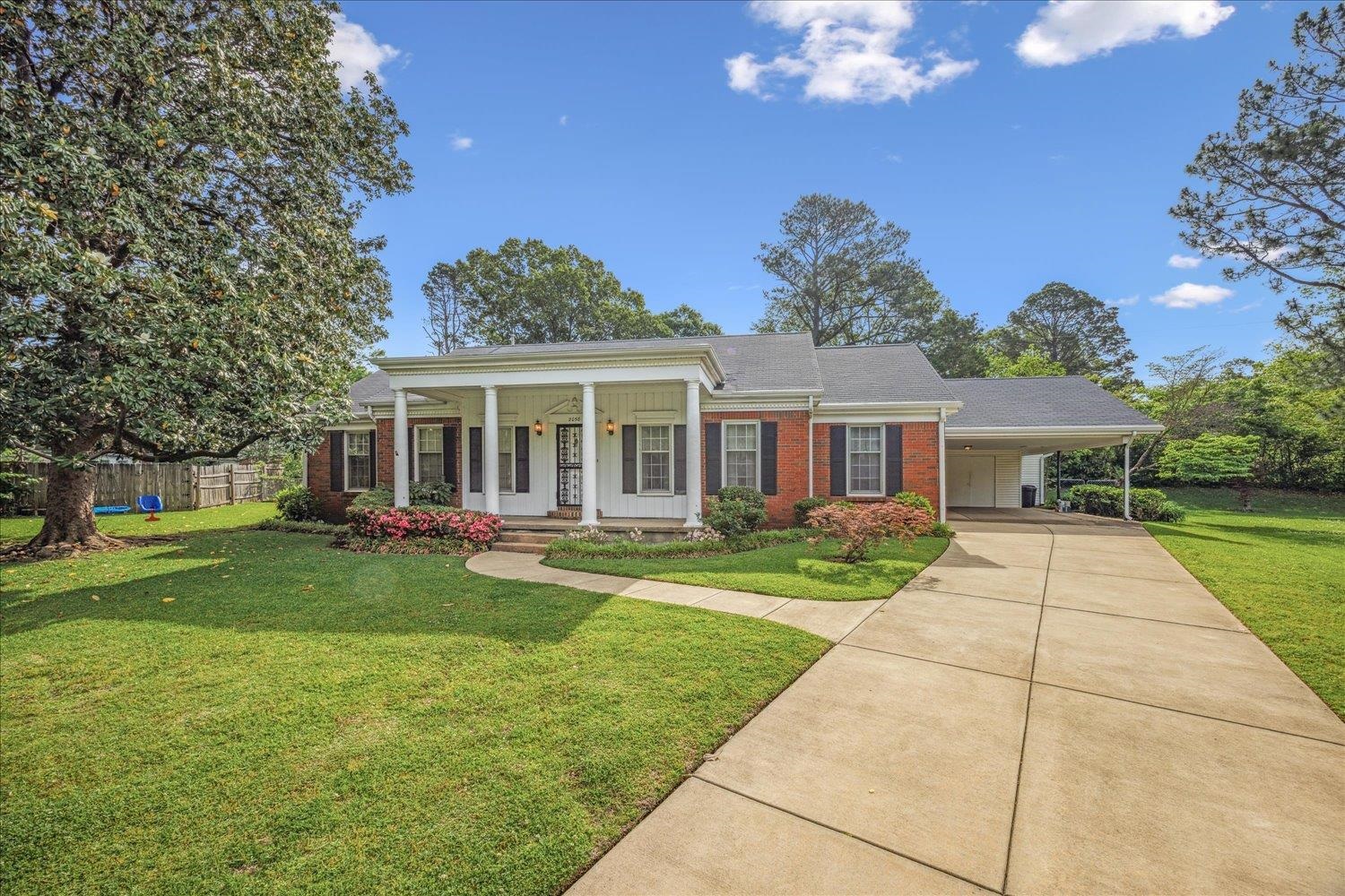 2058 CHATHAM CV