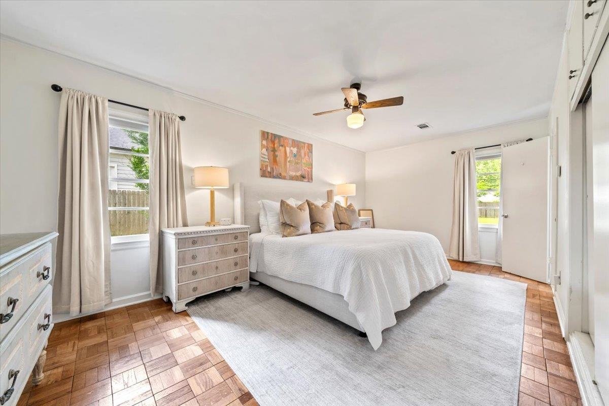 401 AVON RD