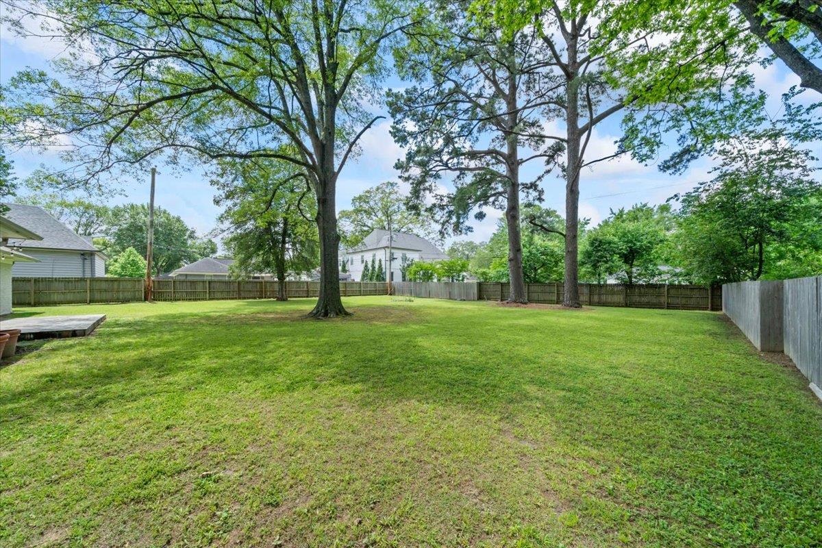 401 AVON RD