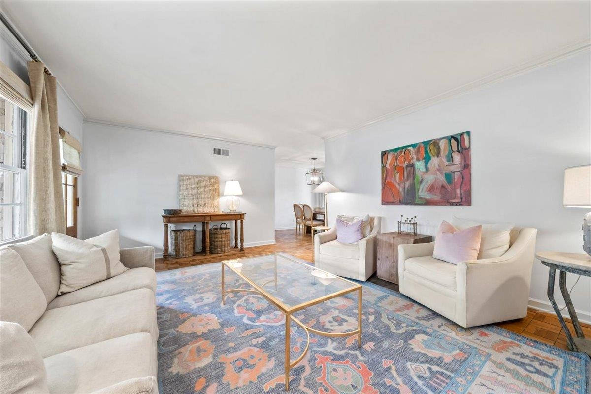 401 AVON RD