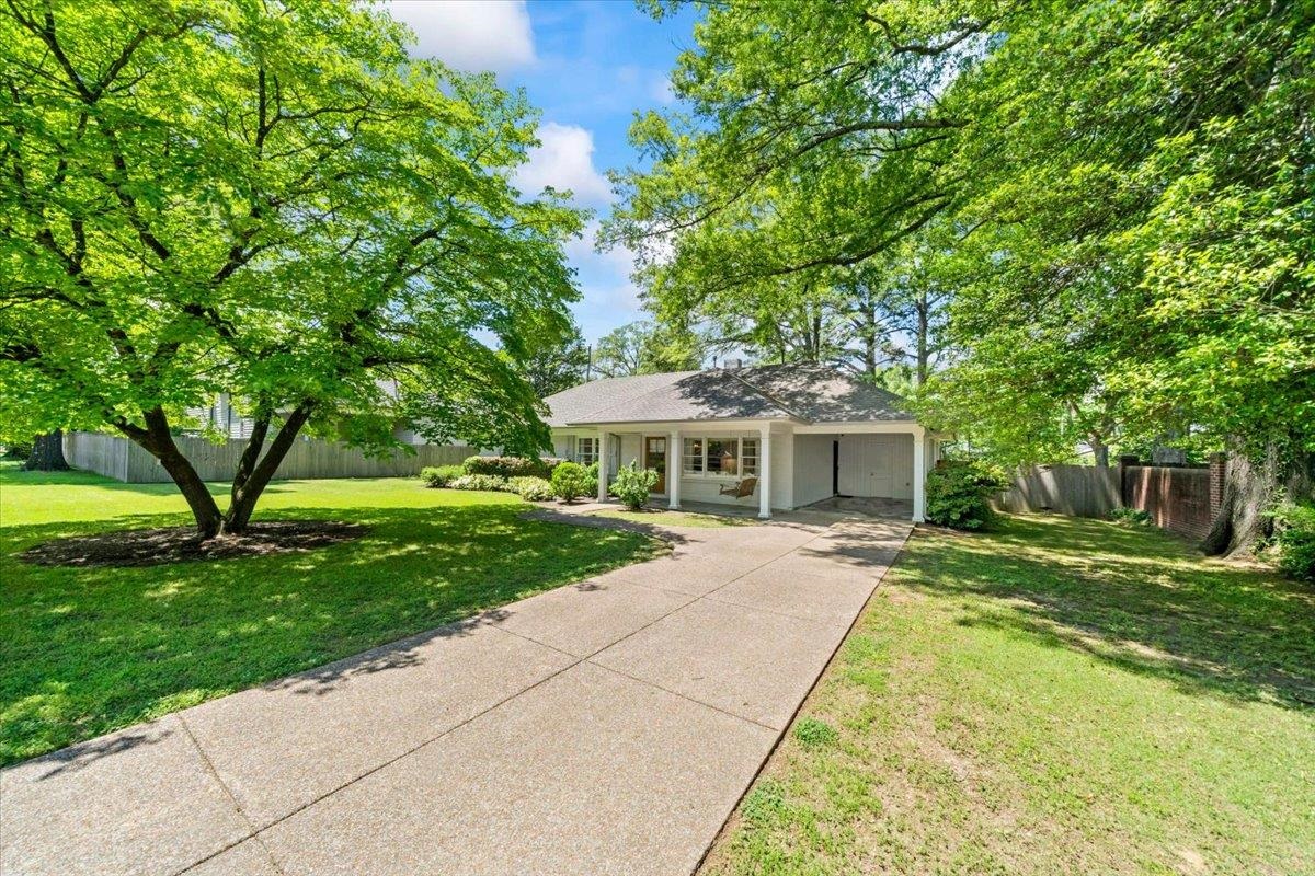 401 AVON RD