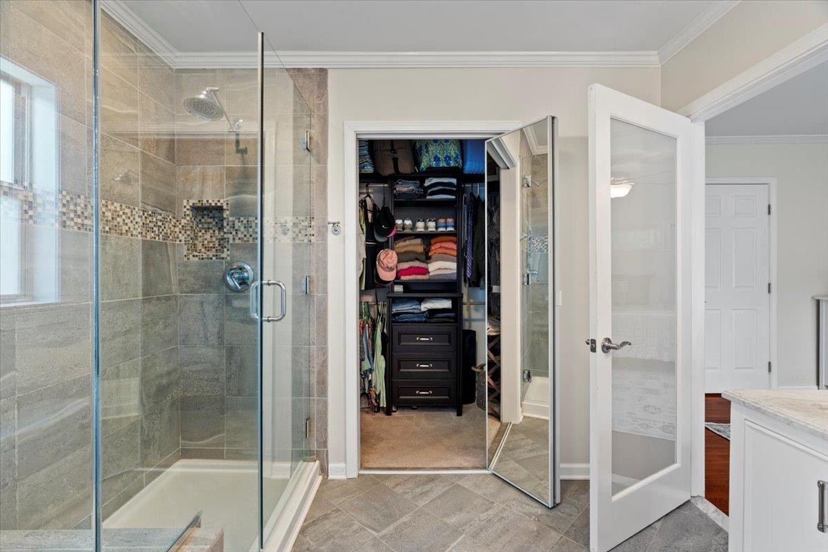 3686 CHARLESWOOD AVE