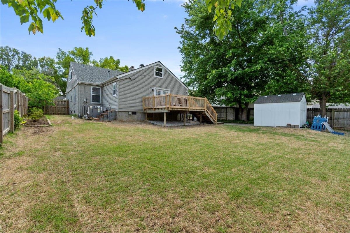 3686 CHARLESWOOD AVE