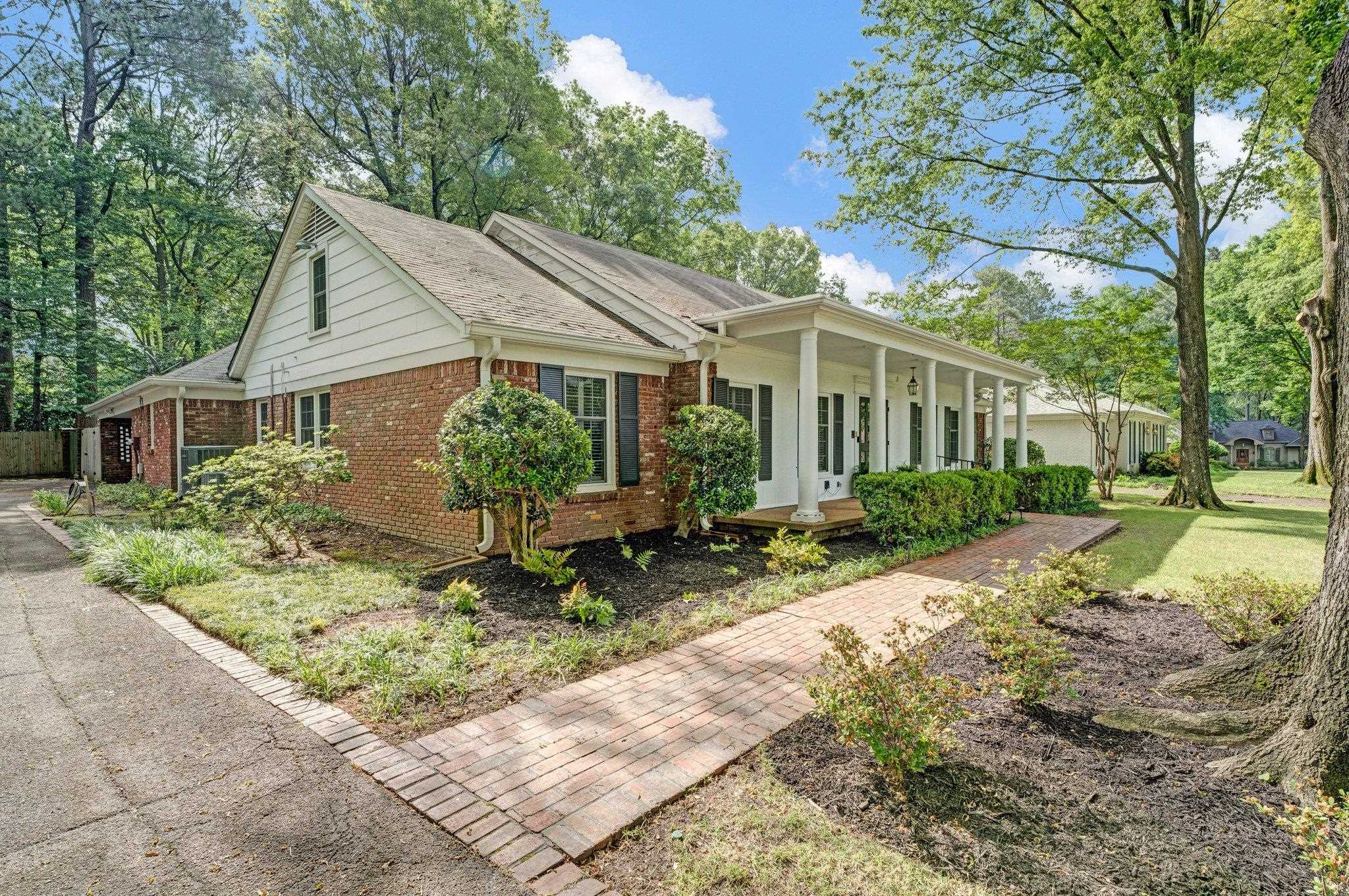 2278 HOLLY GROVE DR