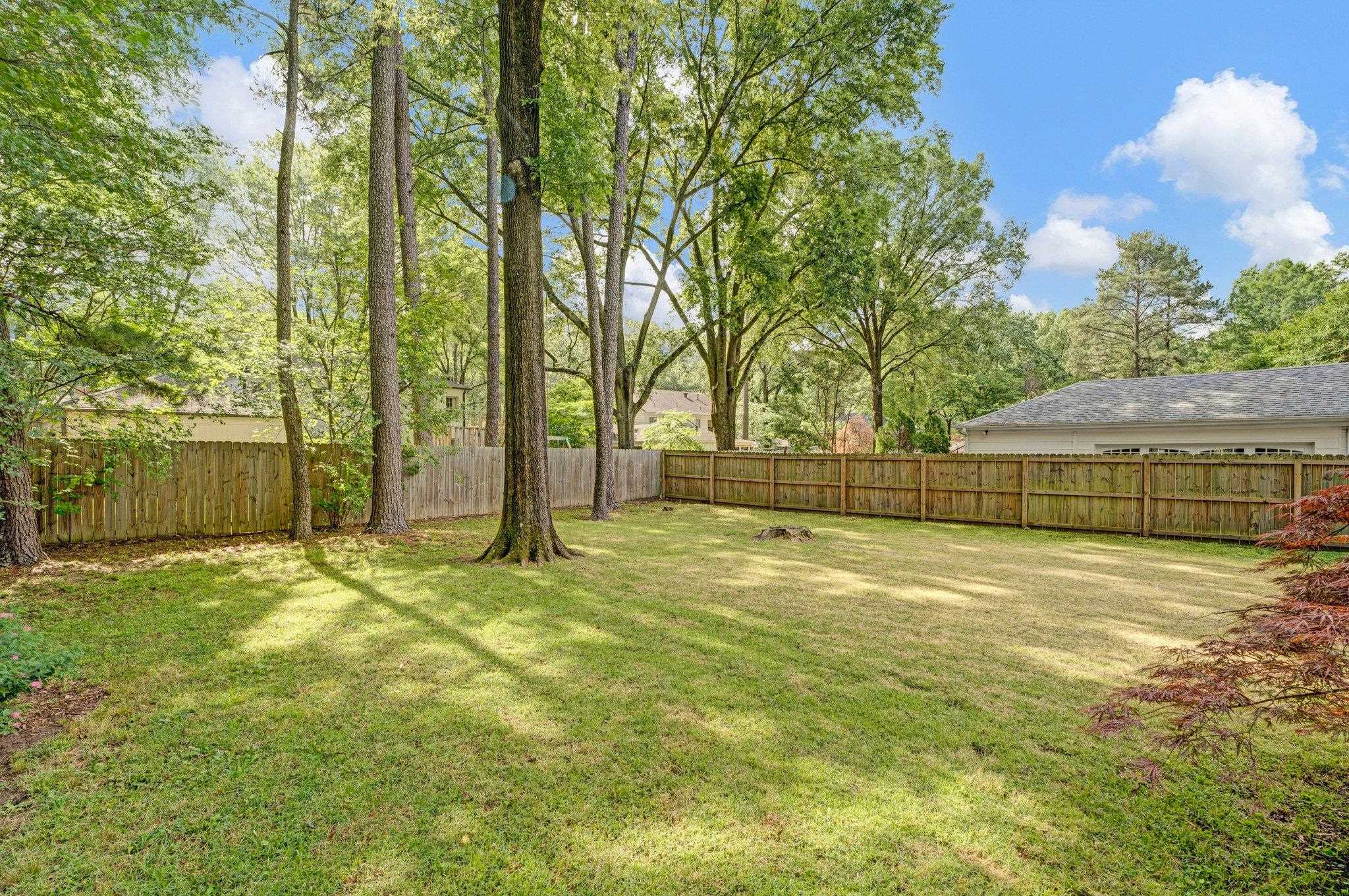 2278 HOLLY GROVE DR