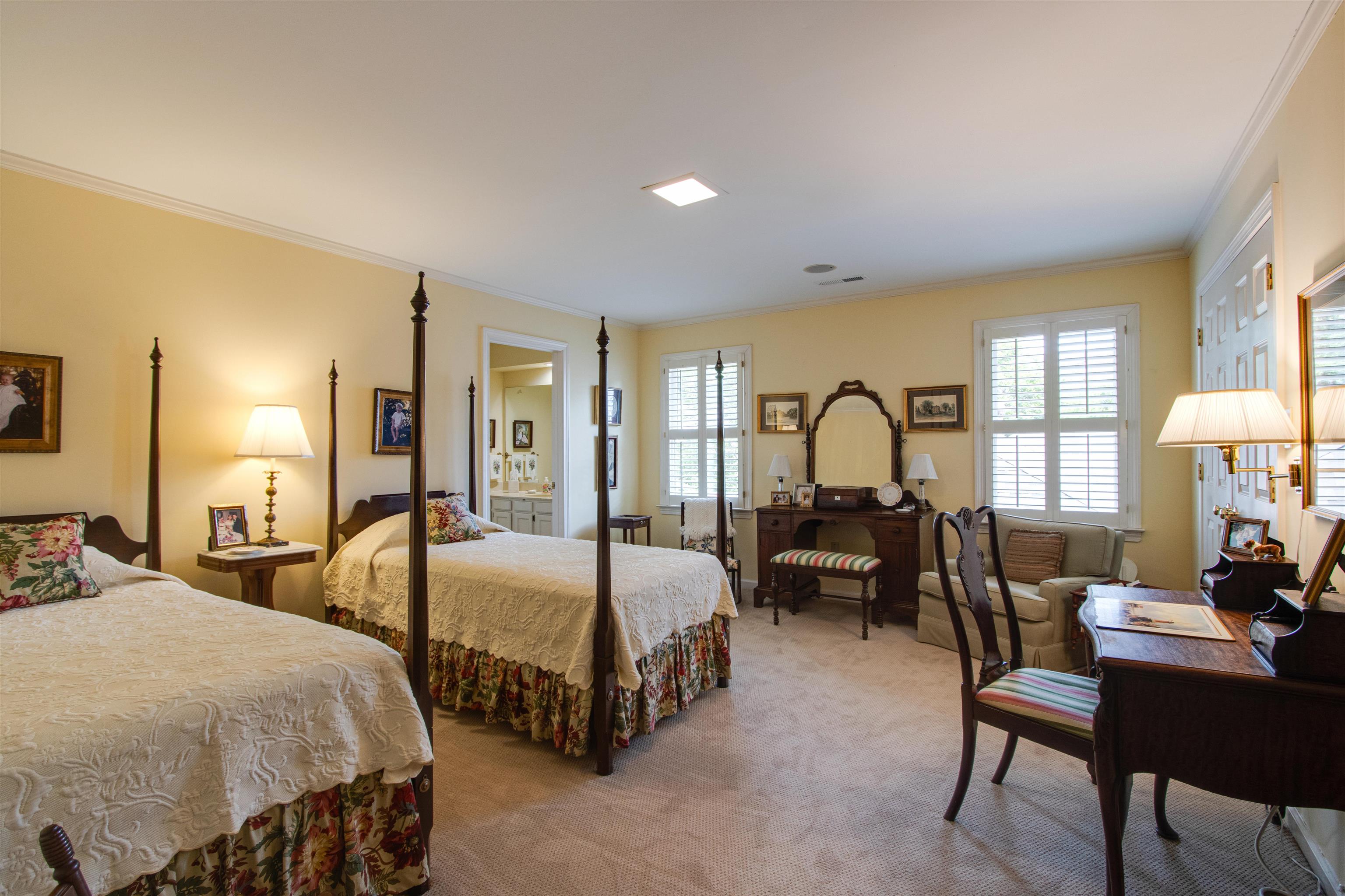 256 WINDOVER GROVE DR