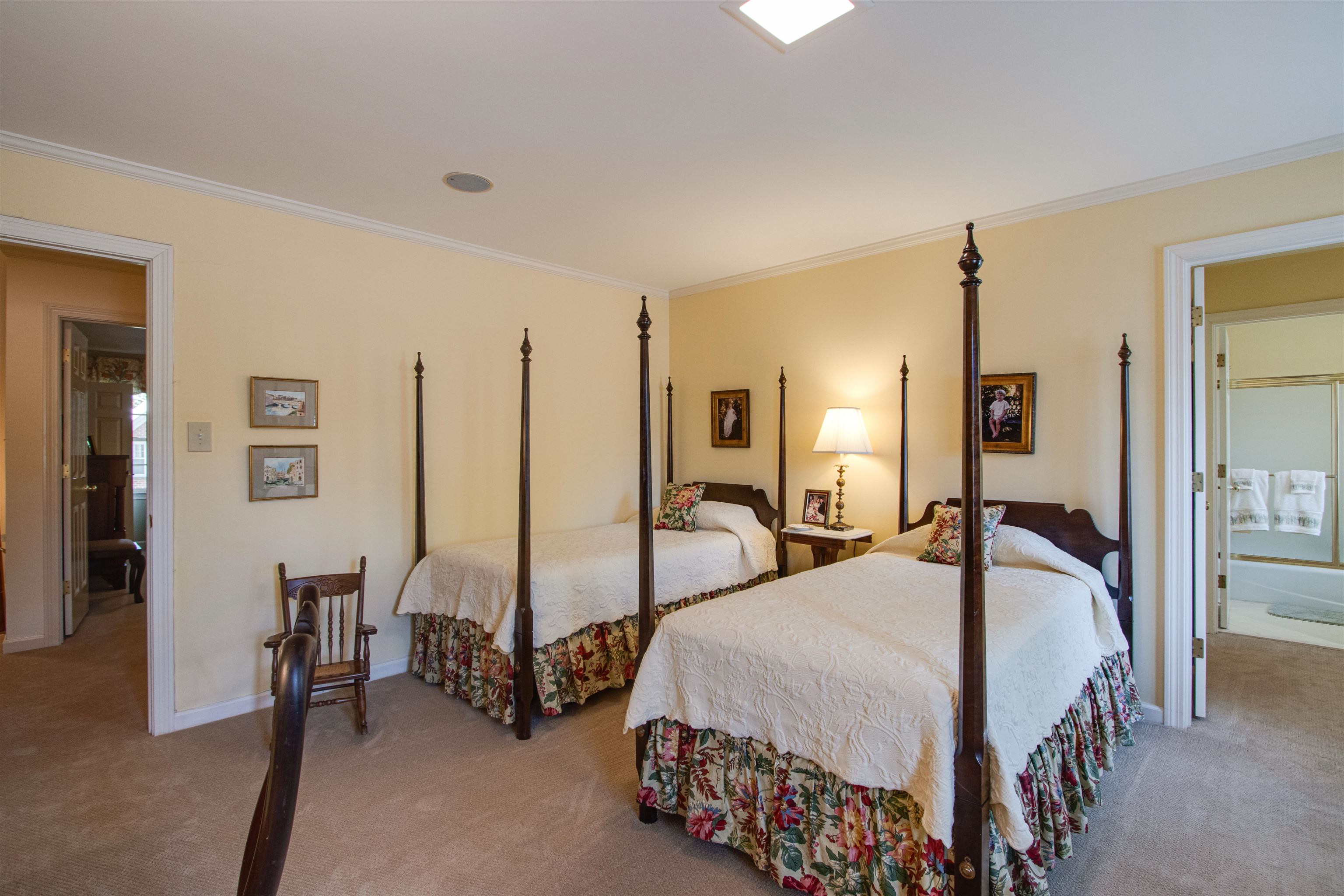 256 WINDOVER GROVE DR