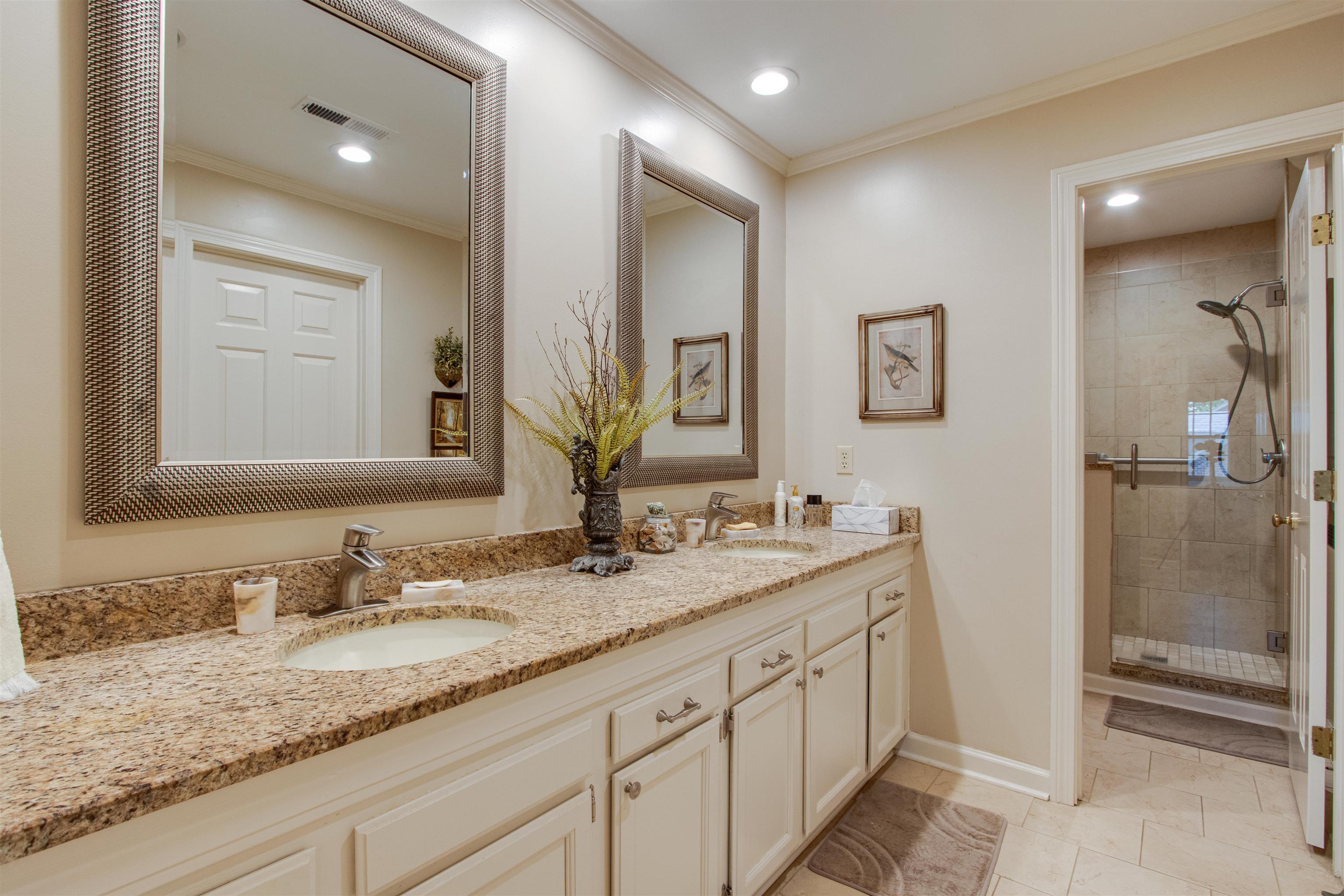 256 WINDOVER GROVE DR