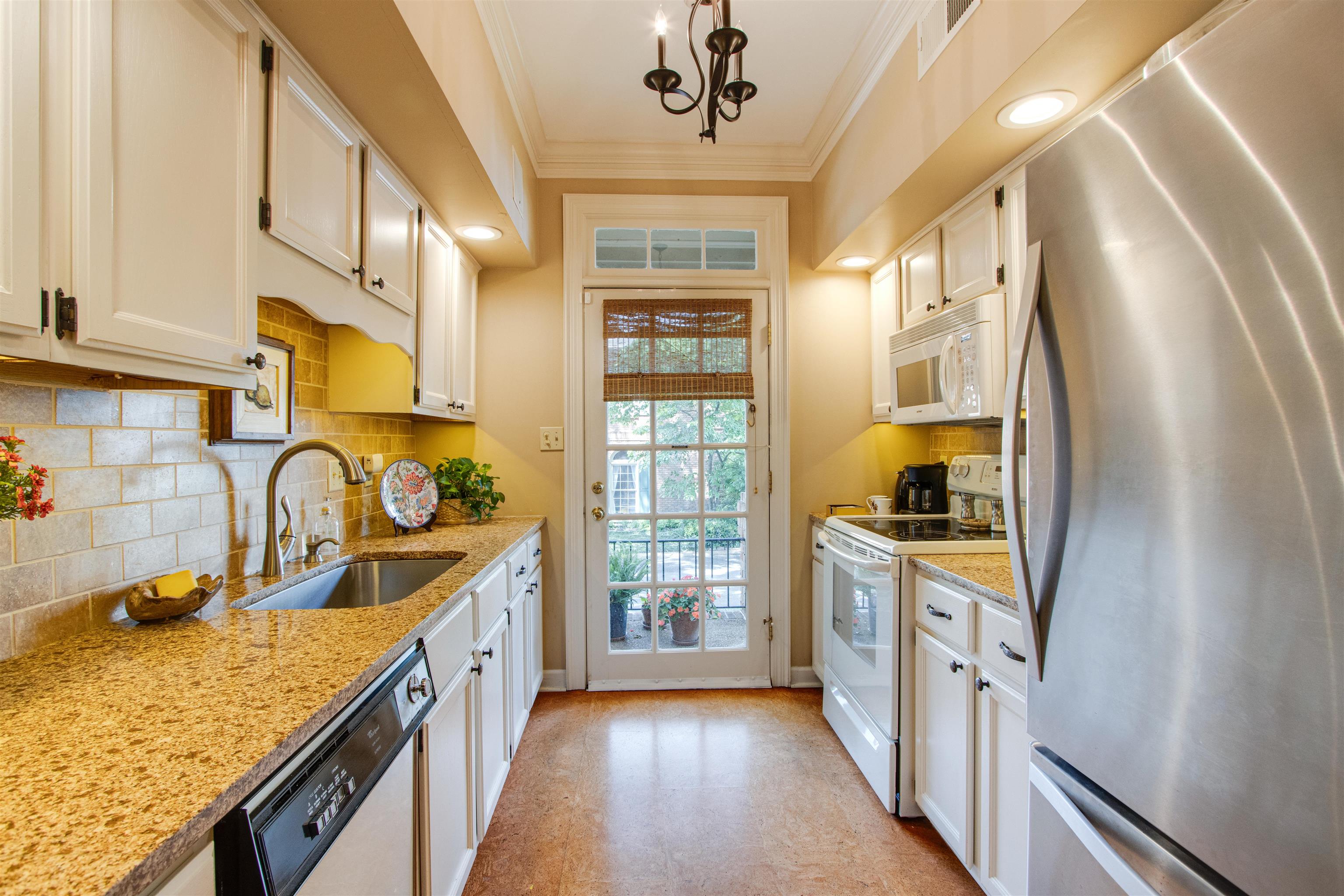 256 WINDOVER GROVE DR