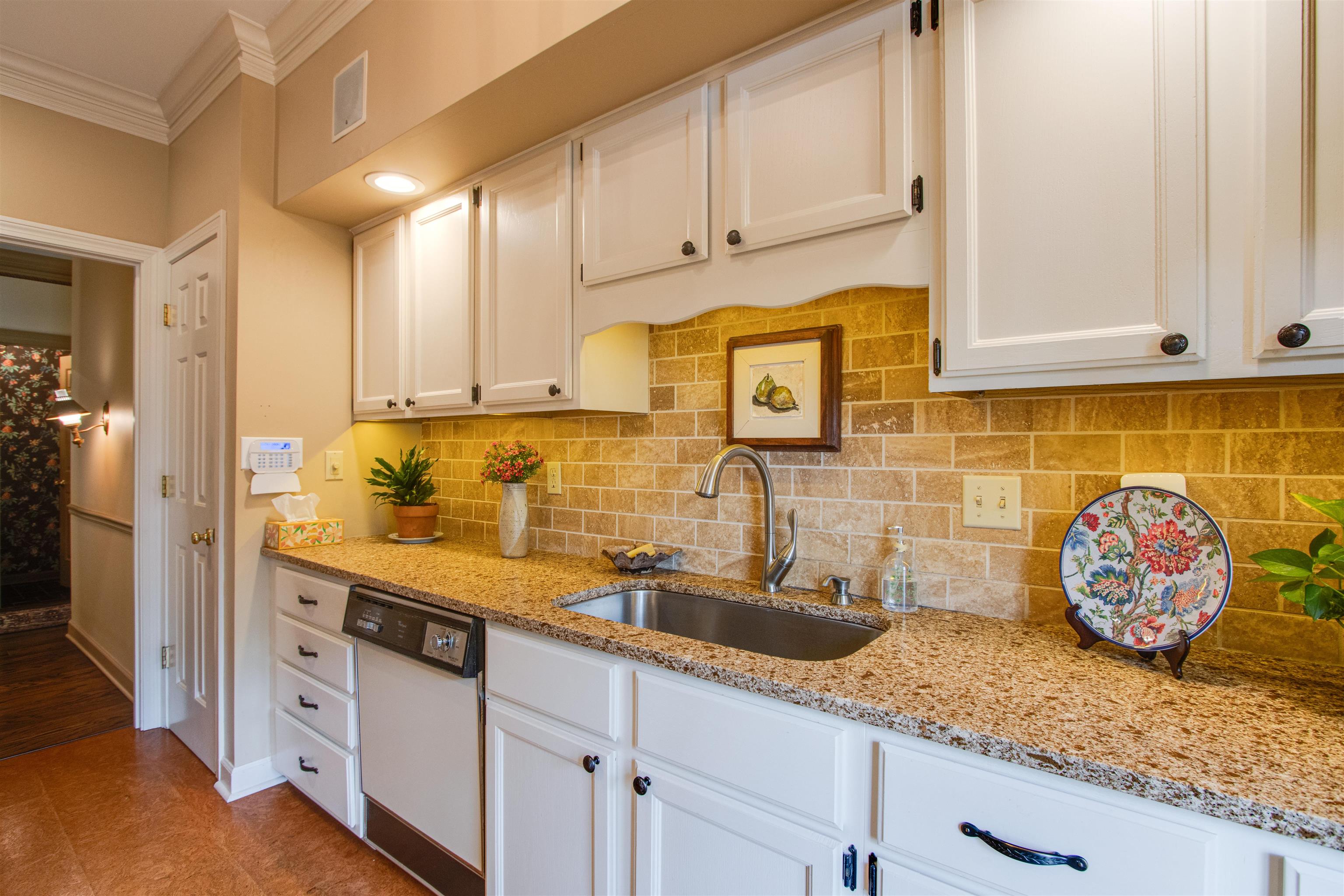 256 WINDOVER GROVE DR