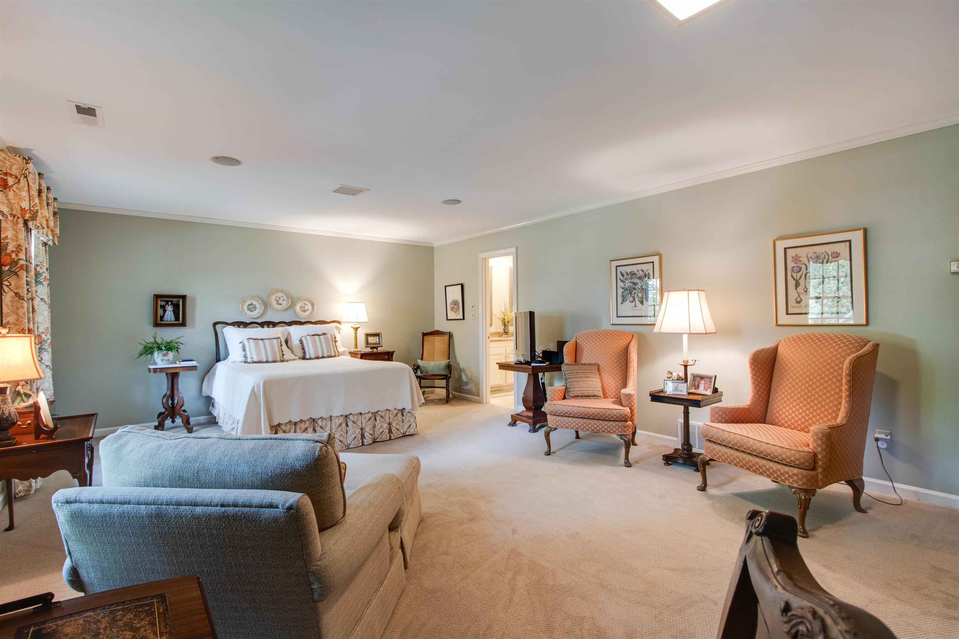 256 WINDOVER GROVE DR