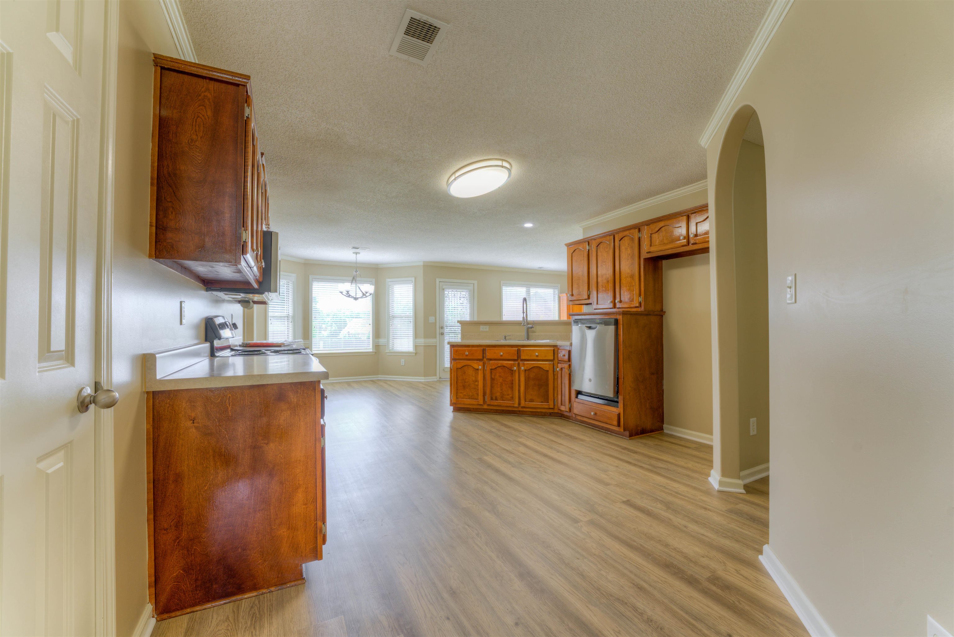 4501 GREENCEDAR LN