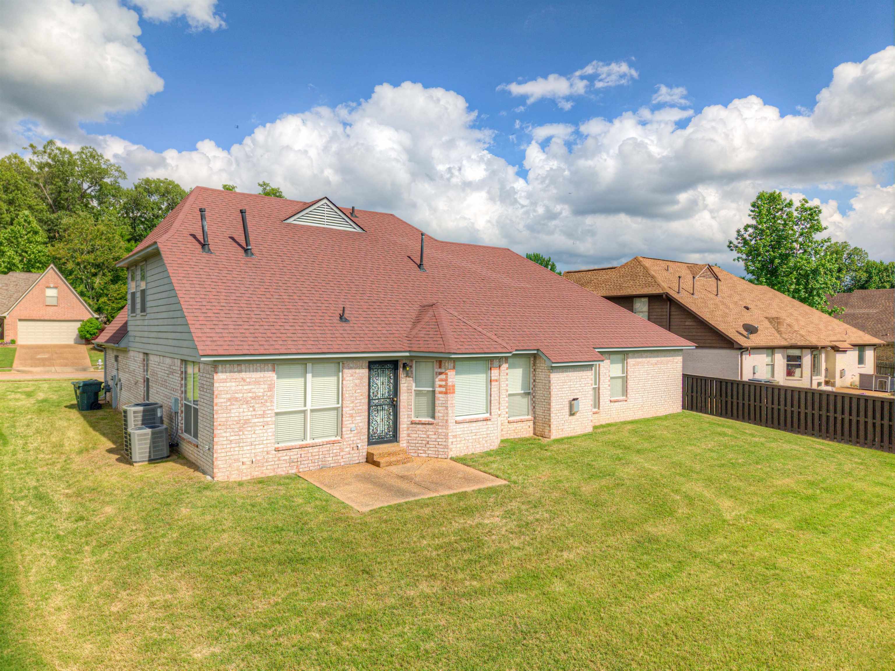 4501 GREENCEDAR LN