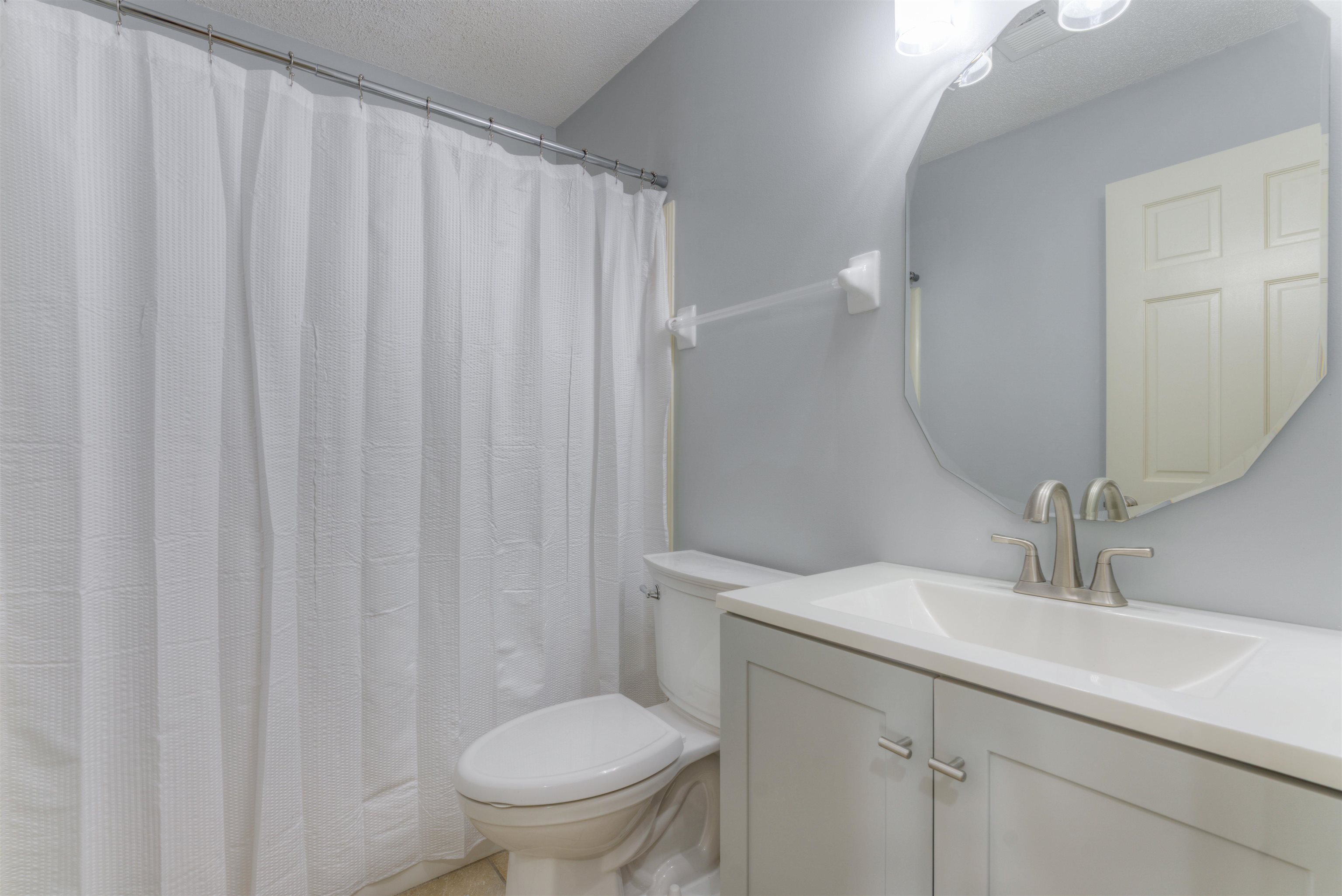 4501 GREENCEDAR LN