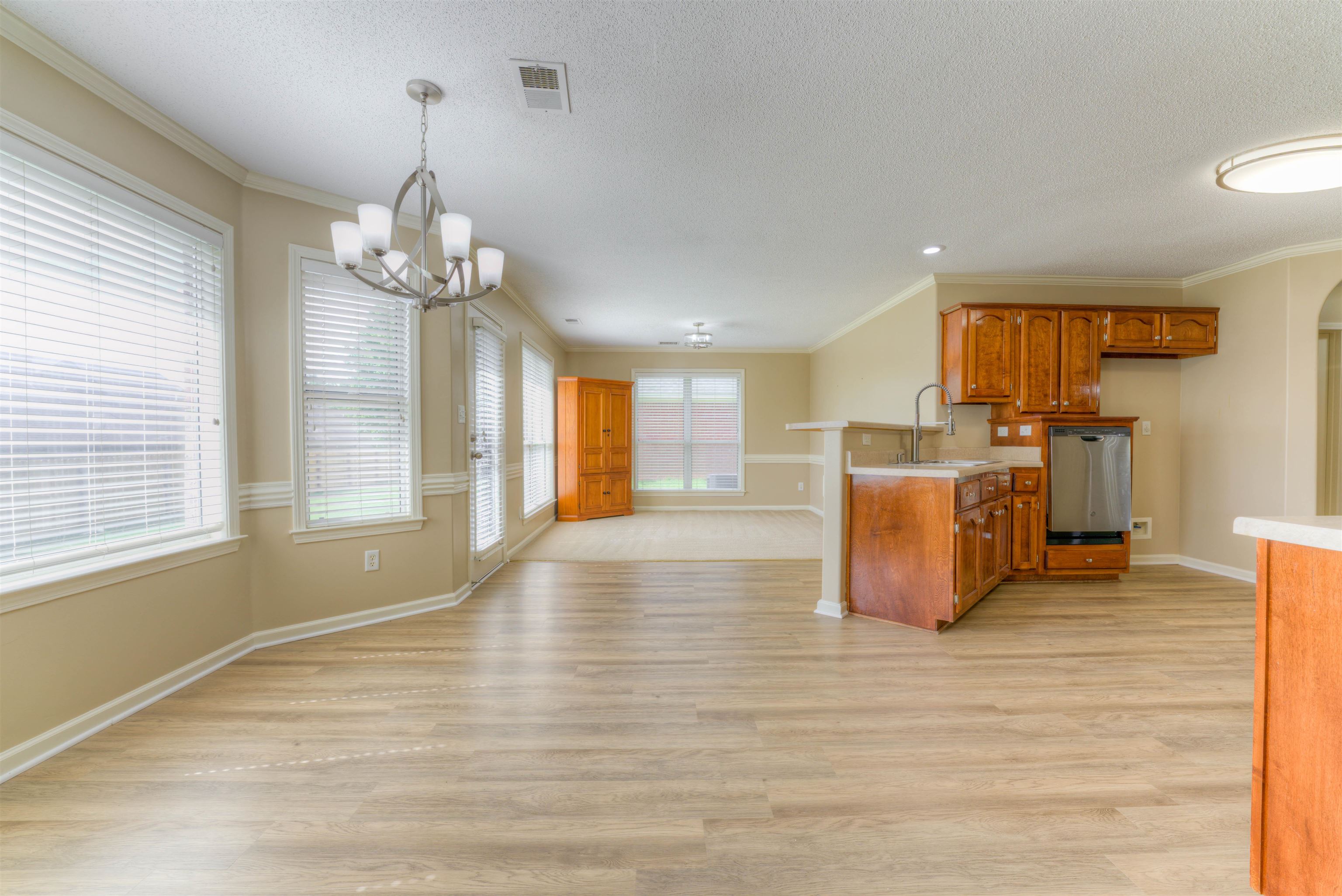 4501 GREENCEDAR LN