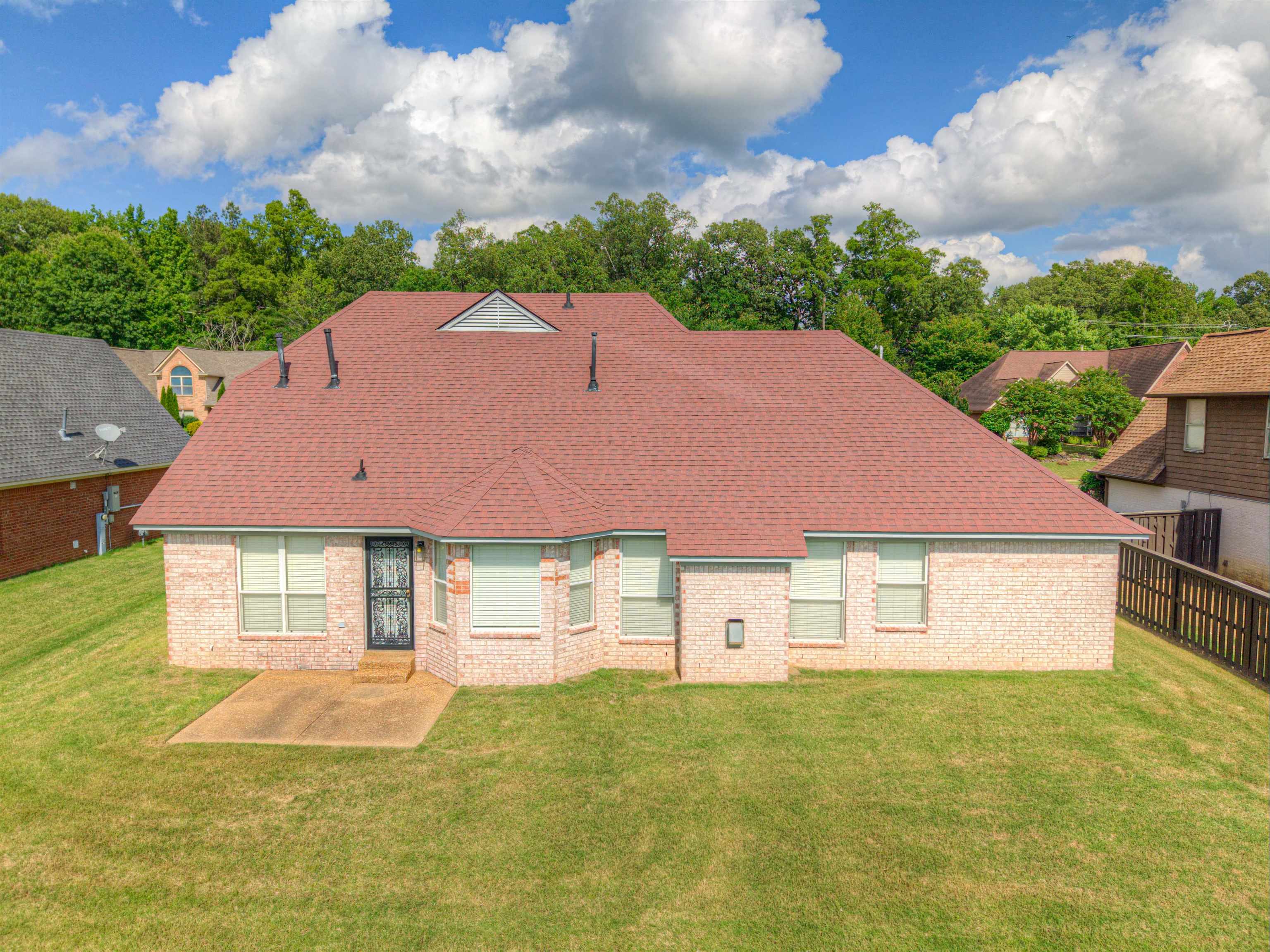 4501 GREENCEDAR LN