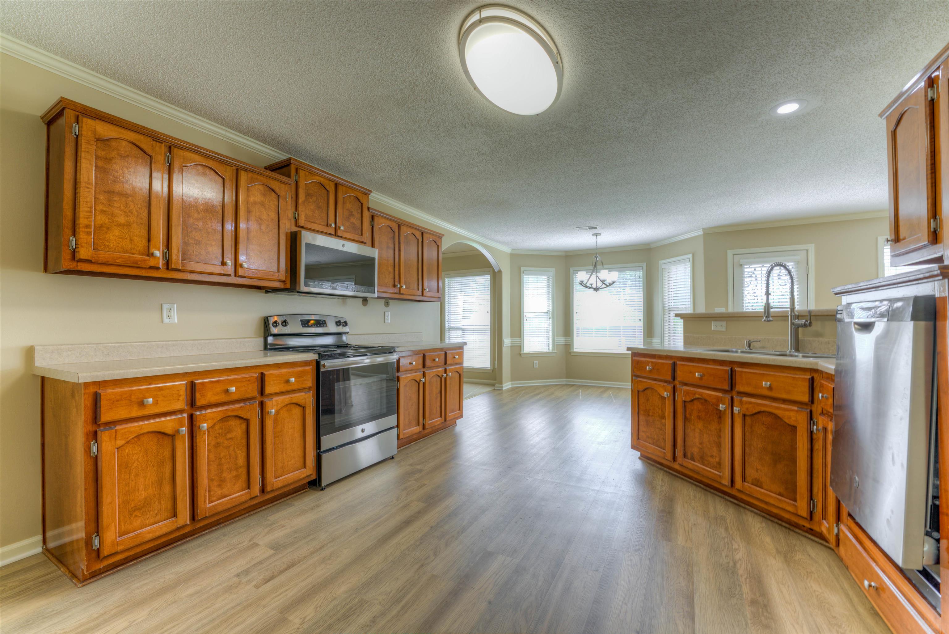 4501 GREENCEDAR LN