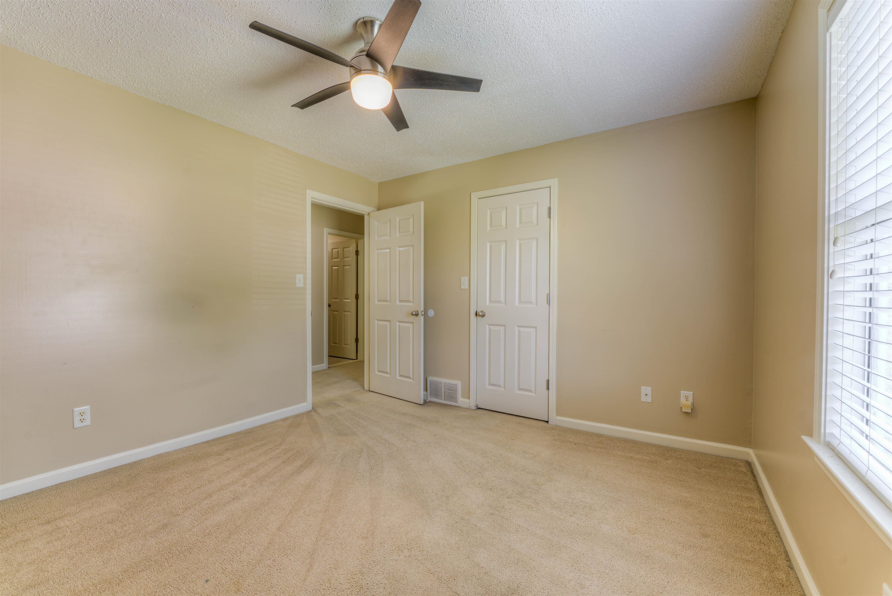 4501 GREENCEDAR LN