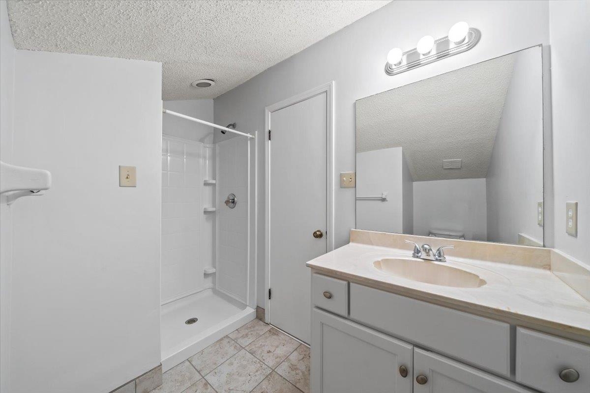 8174 RAVENHILL DR Unit: 54