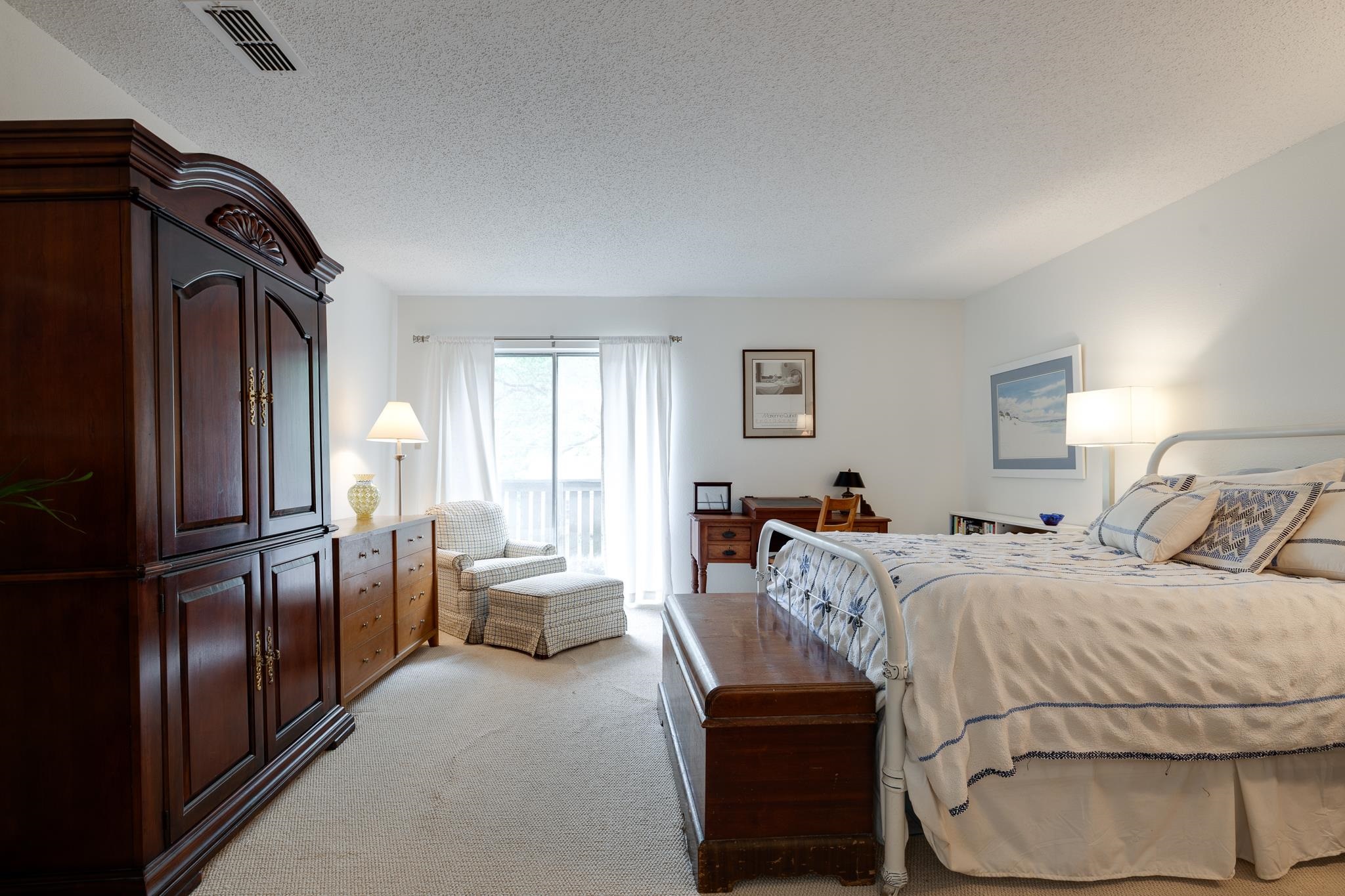828 THISTLEDOWN DR Unit: 1201