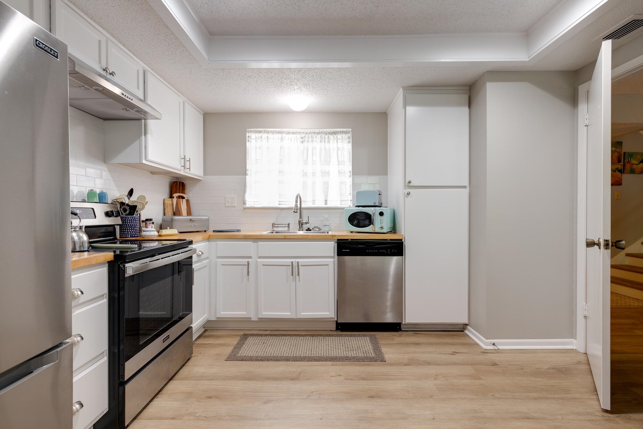 828 THISTLEDOWN DR Unit: 1201