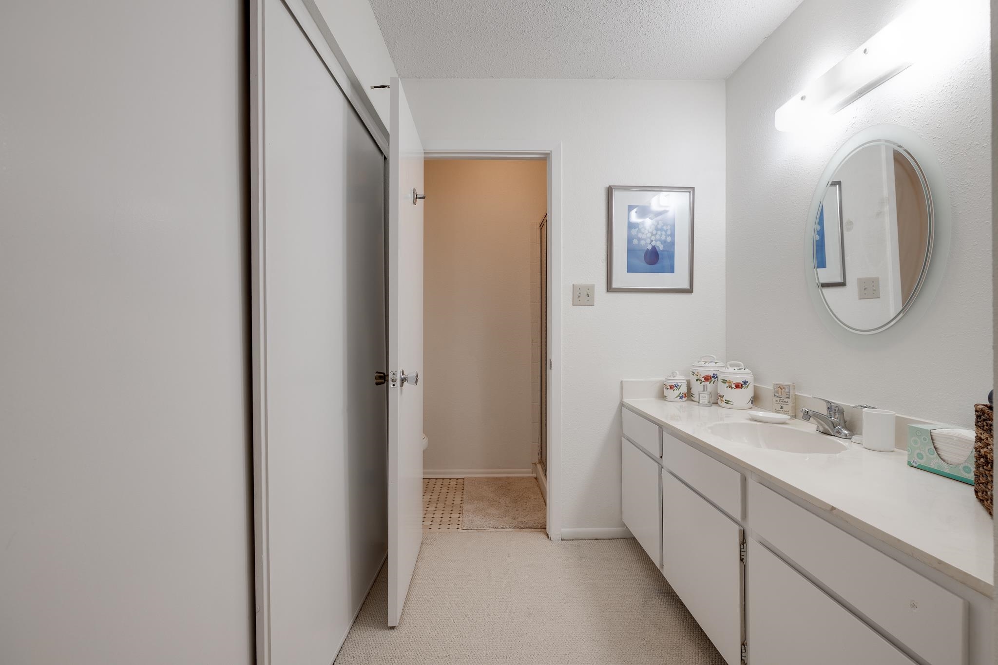 828 THISTLEDOWN DR Unit: 1201