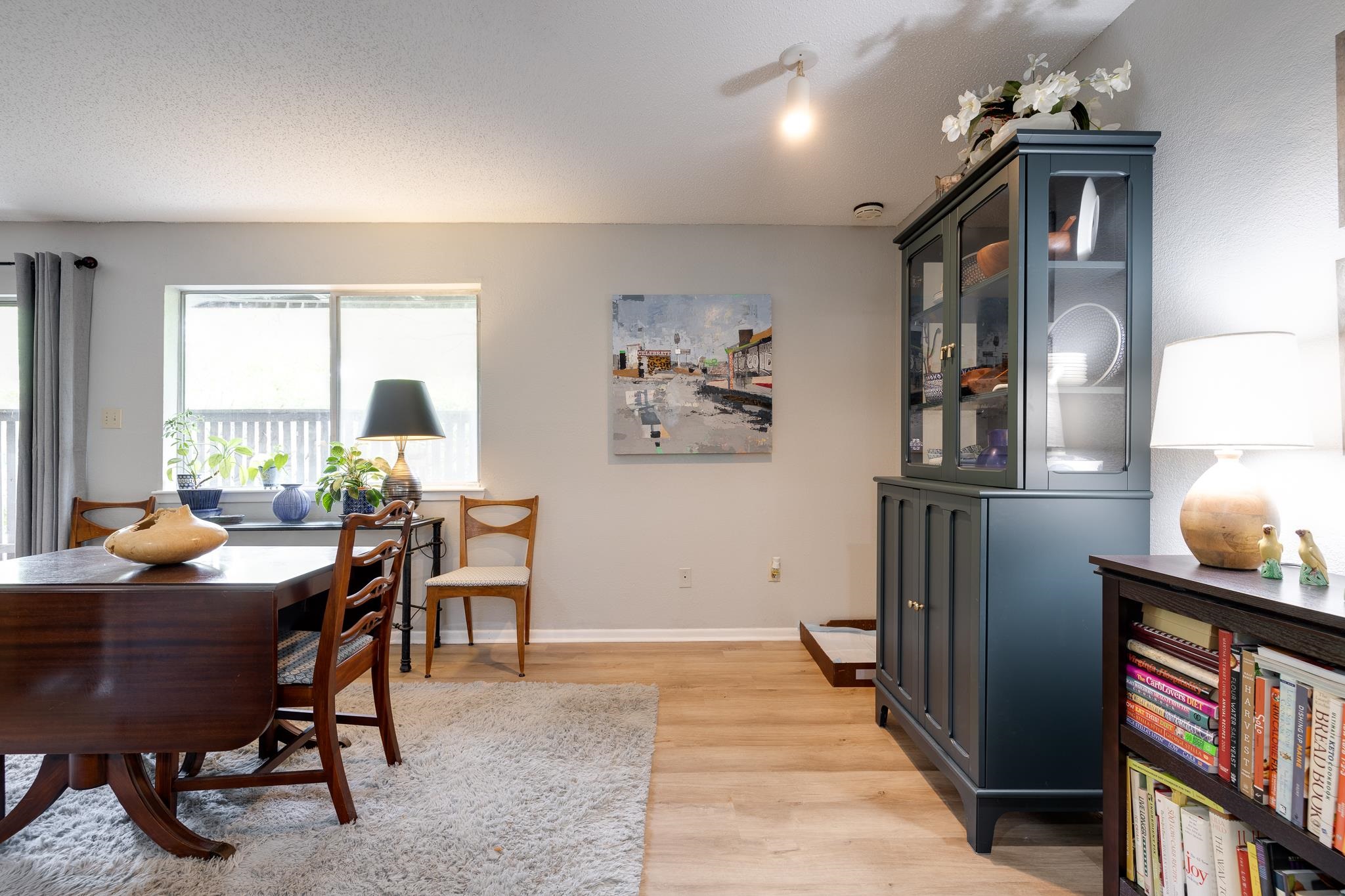 828 THISTLEDOWN DR Unit: 1201