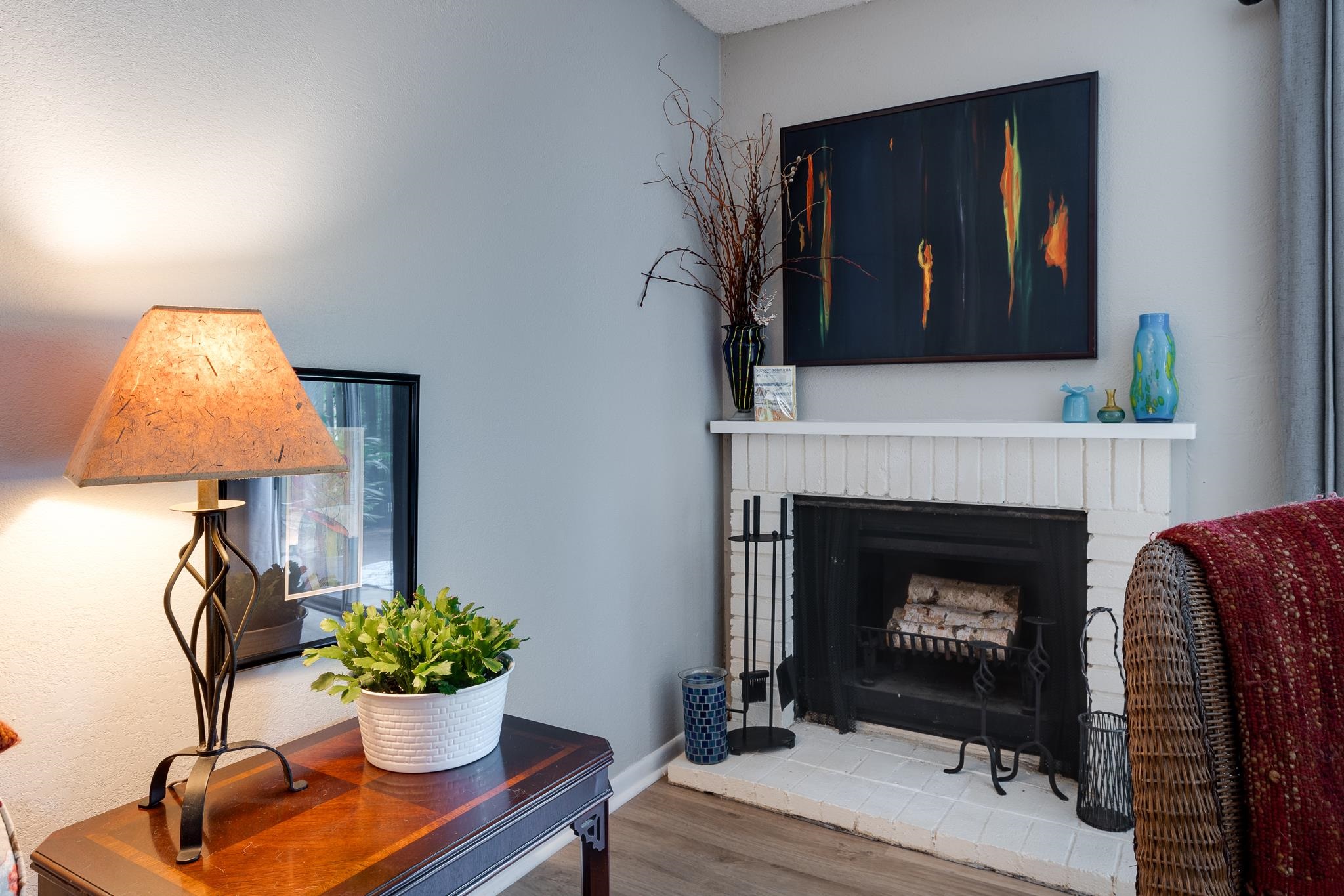 828 THISTLEDOWN DR Unit: 1201