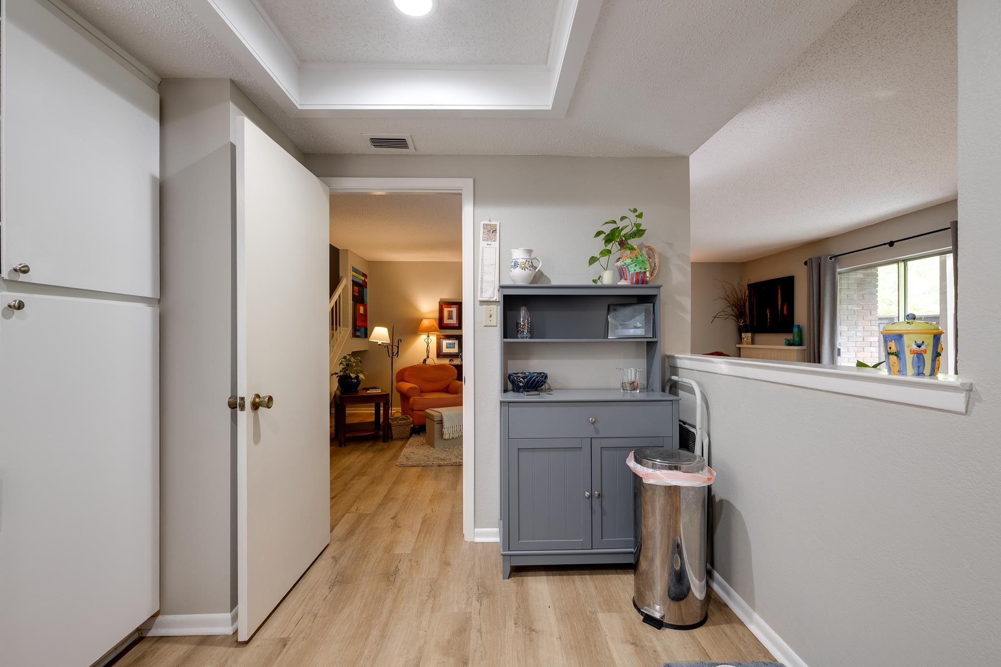 828 THISTLEDOWN DR Unit: 1201