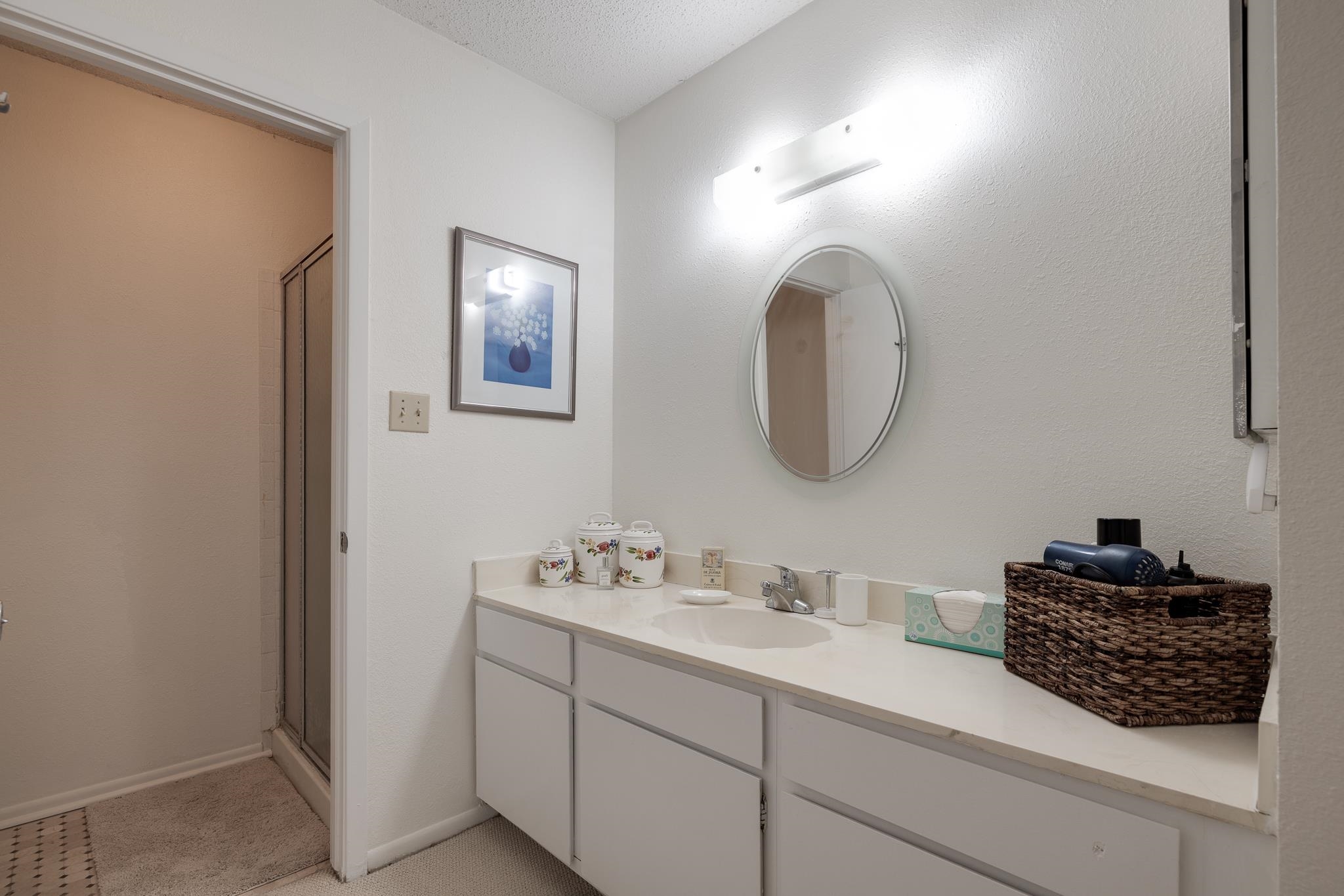 828 THISTLEDOWN DR Unit: 1201