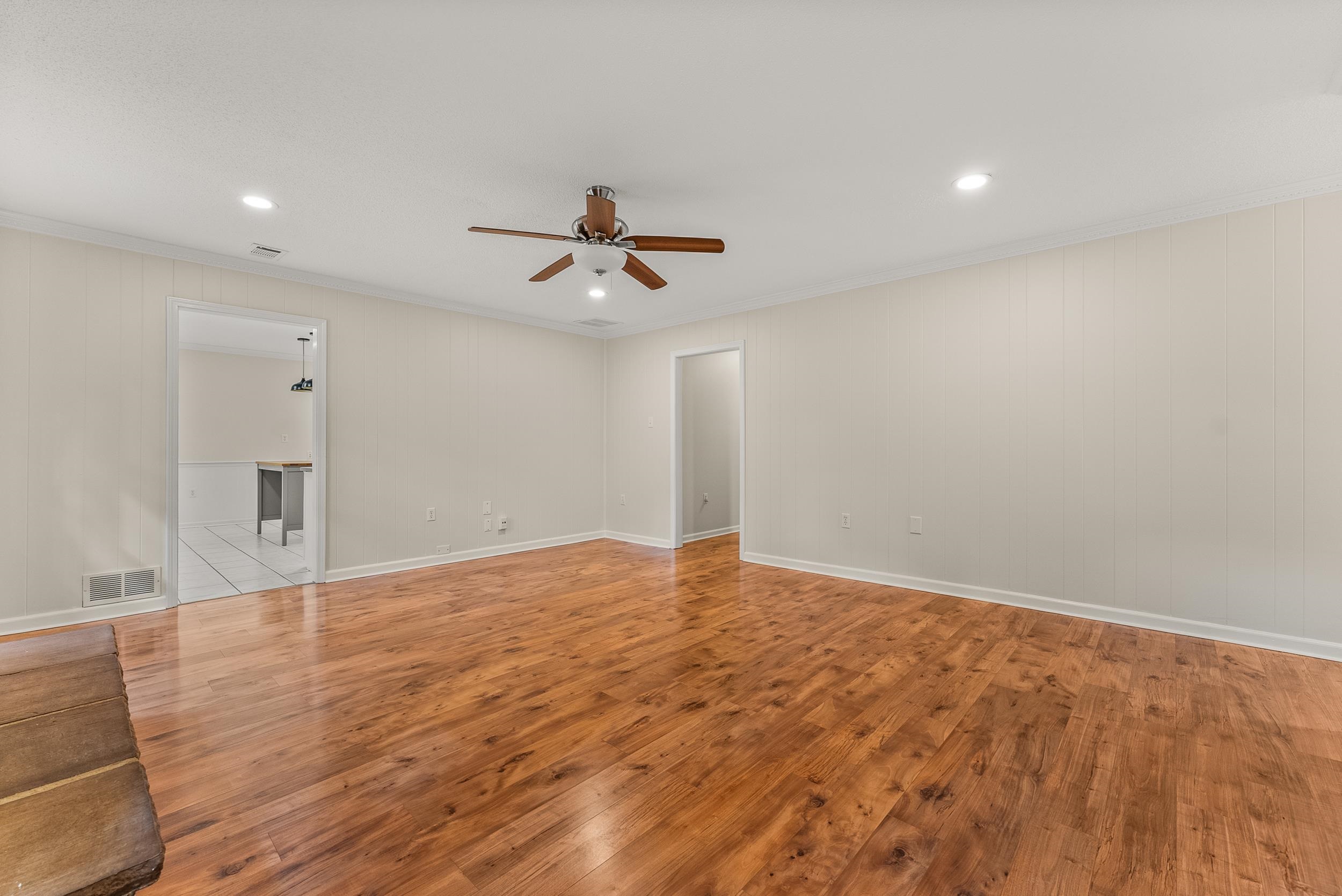 2568 CEDARVILLE DR