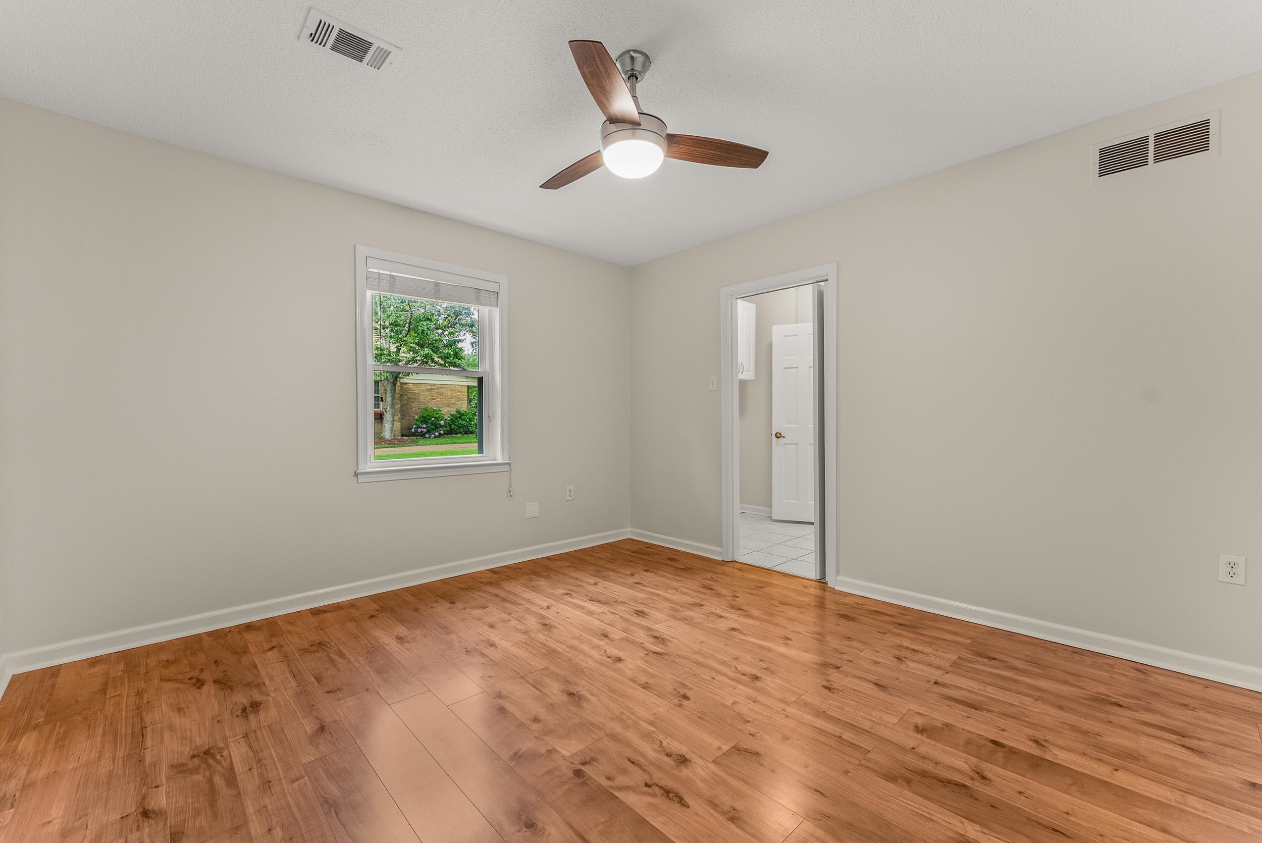 2568 CEDARVILLE DR
