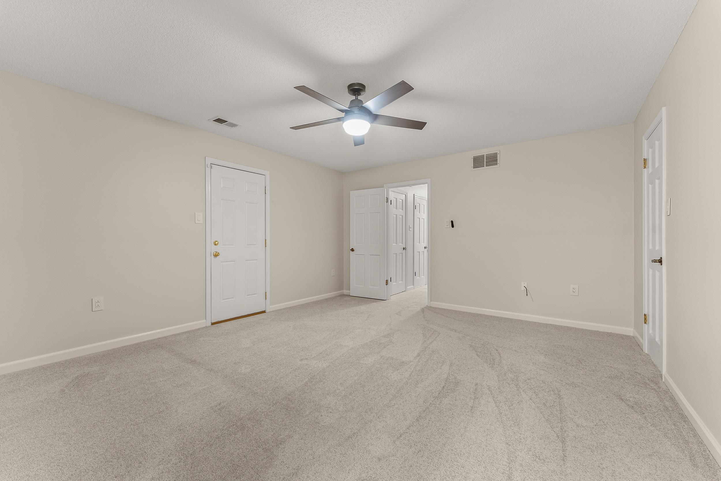 2568 CEDARVILLE DR