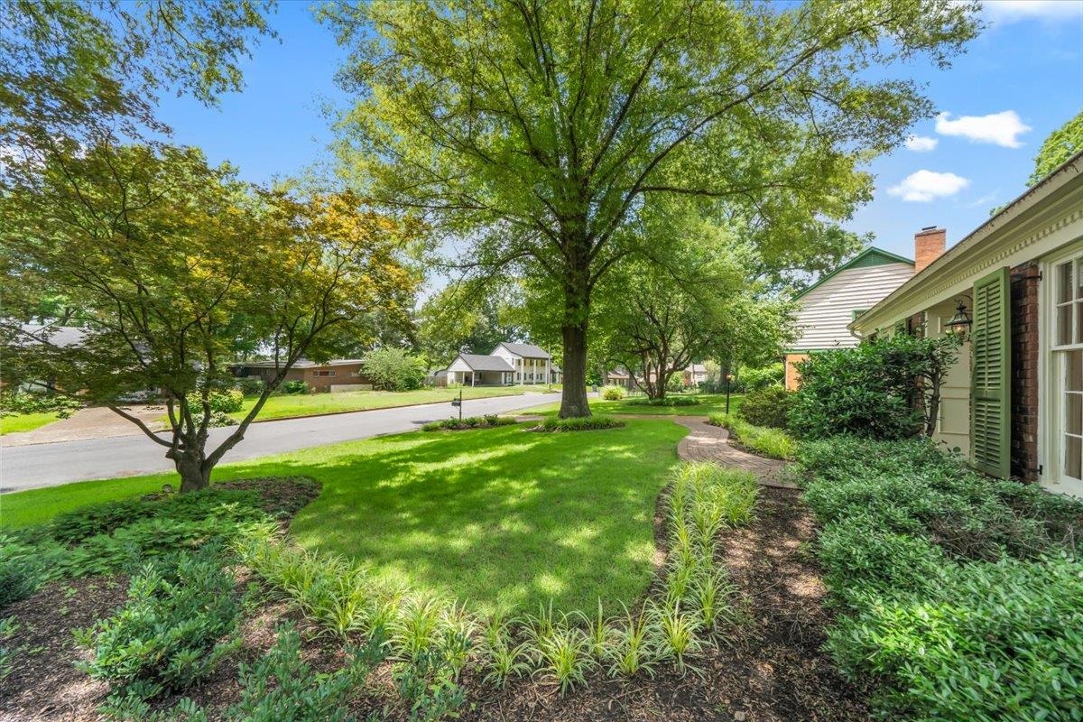 2160 ABERGELDIE DR