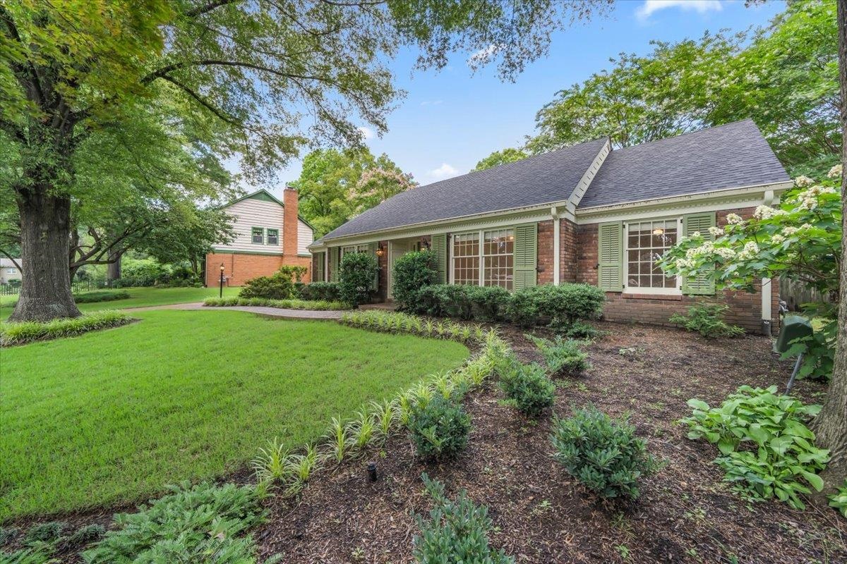 2160 ABERGELDIE DR