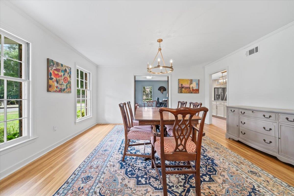 428 ELWOOD LN
